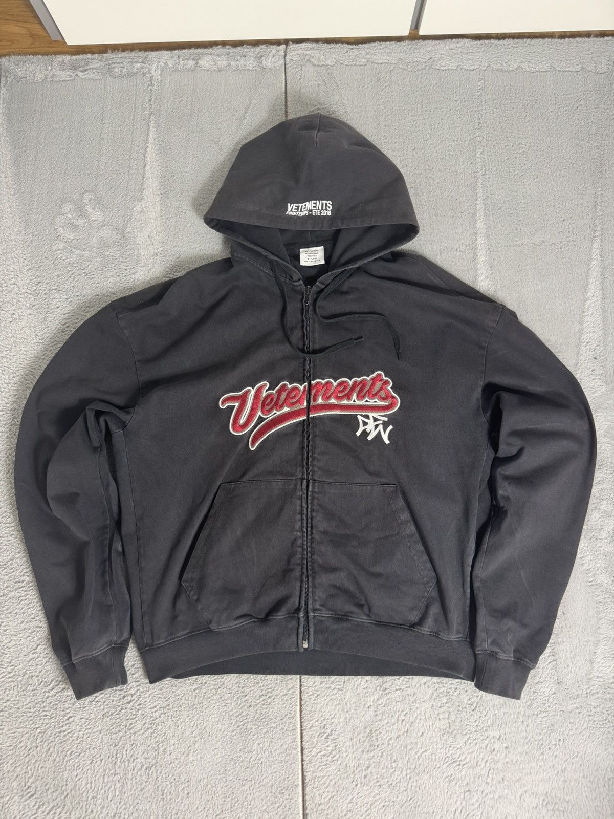 Vetements Vetements bro zip ss18 Size US S / EU 44-46 / 1 - 1 Thumbnail