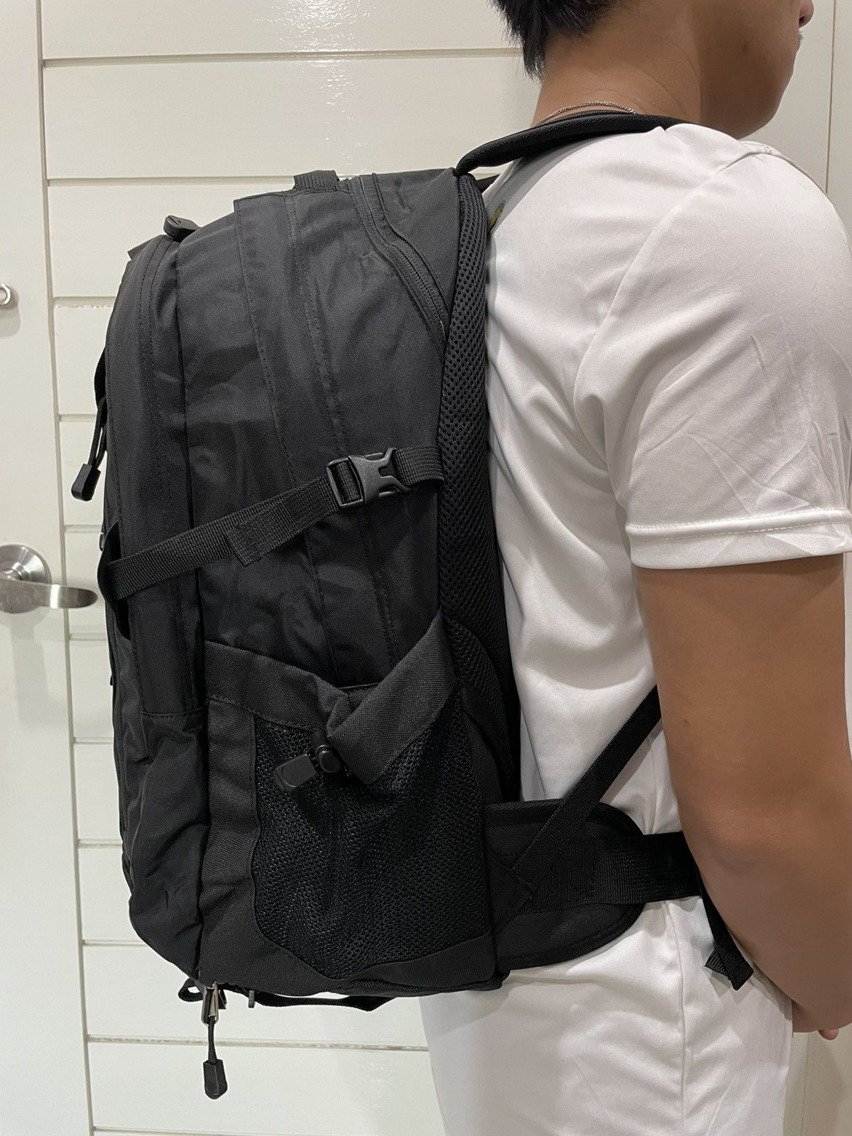 The North Face The North Face Surge 30L Backpack Size ONE SIZE - 9 Thumbnail