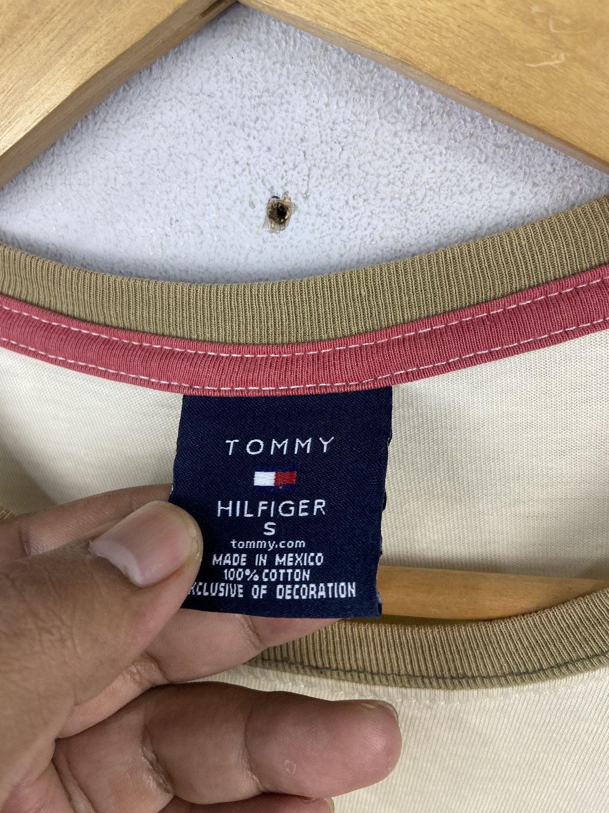 Tommy Hilfiger × Vintage 💛SEND OFFER 💛 TOMMY SURF HILFIGER SURF CLASSIC Size US S / EU 44-46 / 1 - 10 Thumbnail