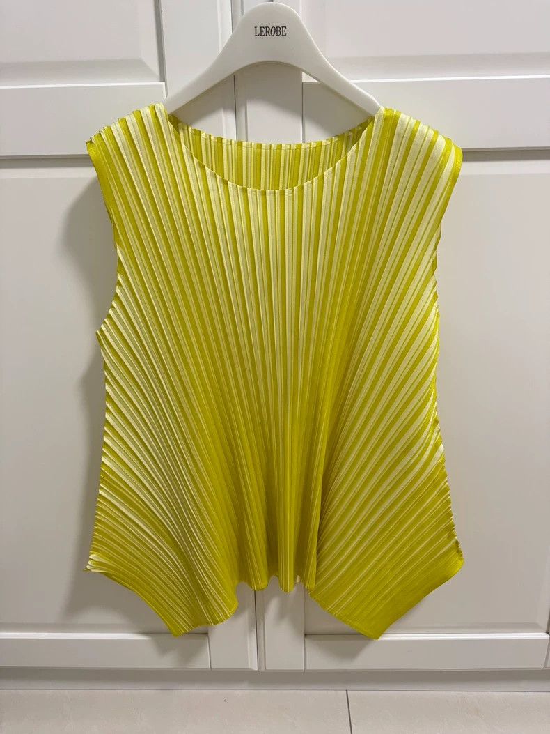Issey Miyake issey miyake size:3 Yellow vest 2505-Nextarrow Size XXS / US 00 / IT 34 - 4 Thumbnail
