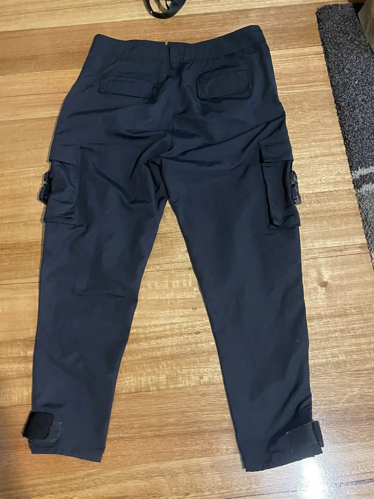 Alyx × Dior Dior x Matthew Williams Cargo pants Size US 32 / EU 48 - 2 Thumbnail