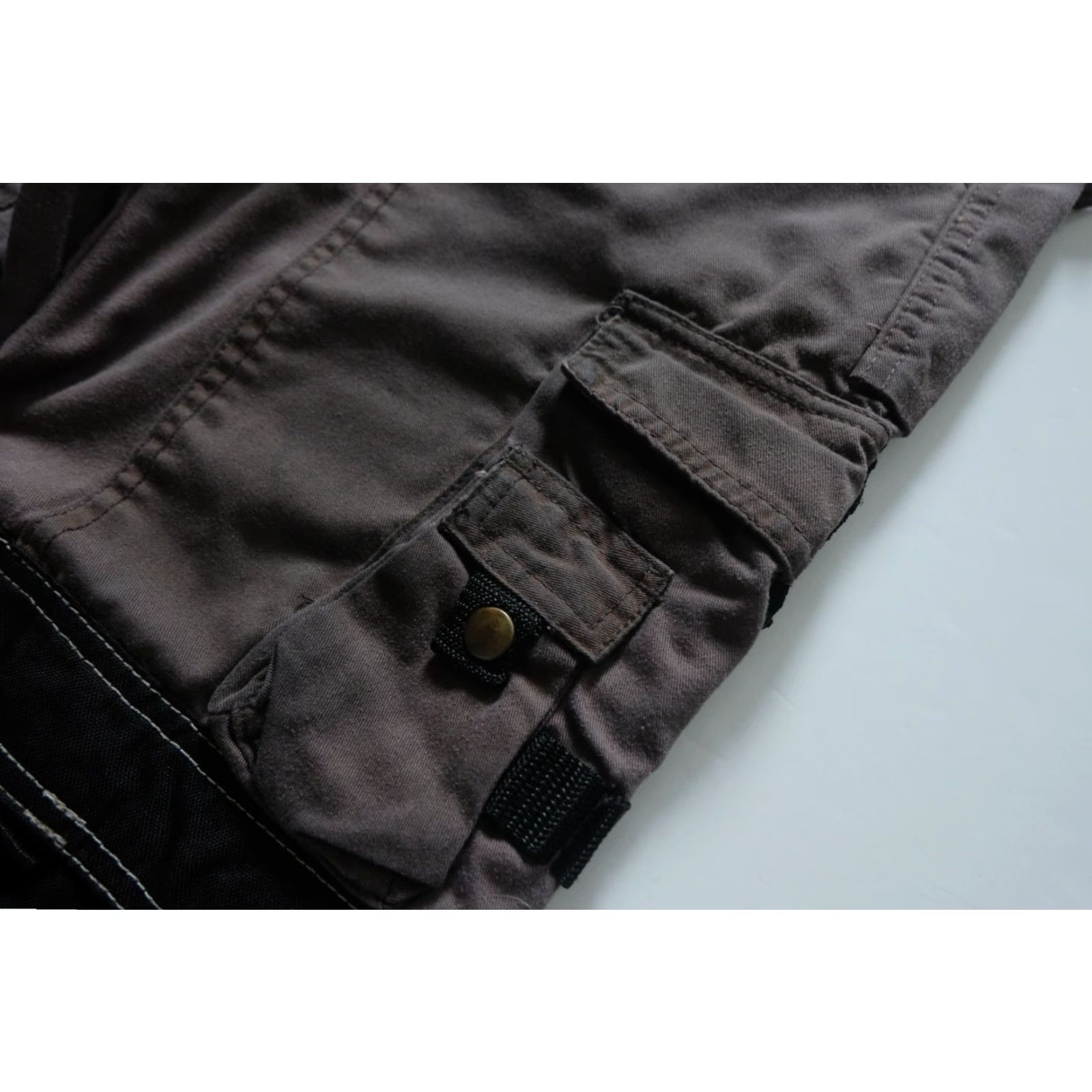 Vintage VINTAGE SKYLINE WEARS CARGO PANTS Gray Men 34x32 Cargo Workwear Cotton 90s Grunge Hip Hop Straight 32" Inseam Mens Size US 34 / EU 50 - 4 Thumbnail