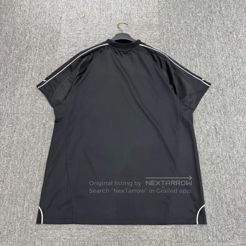 Balenciaga Balenciaga Manchester United football short-sleeve Size US S / EU 44-46 / 1 - 6 Thumbnail