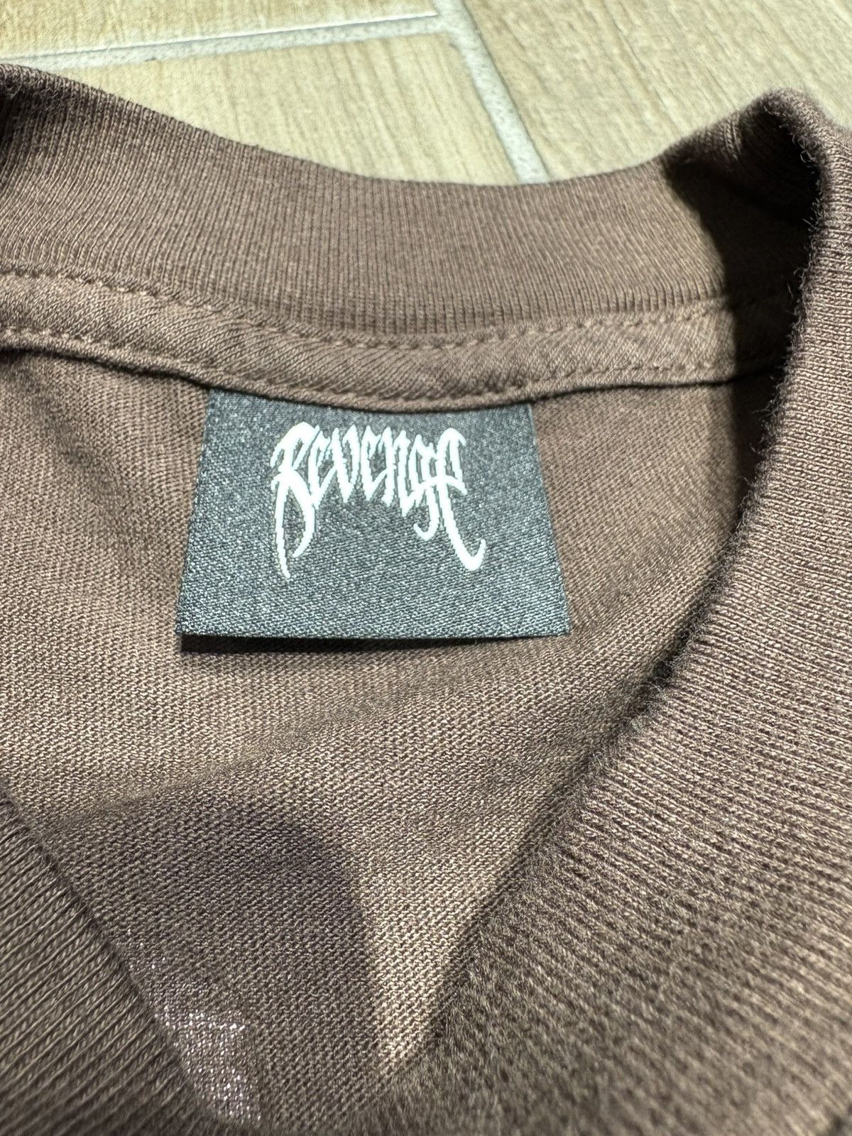 Revenge REVENGE x XXXTENTACION “KILL HAND” TEE - SIZE L - (BROWN) Size US L / EU 52-54 / 3 - 5 Thumbnail