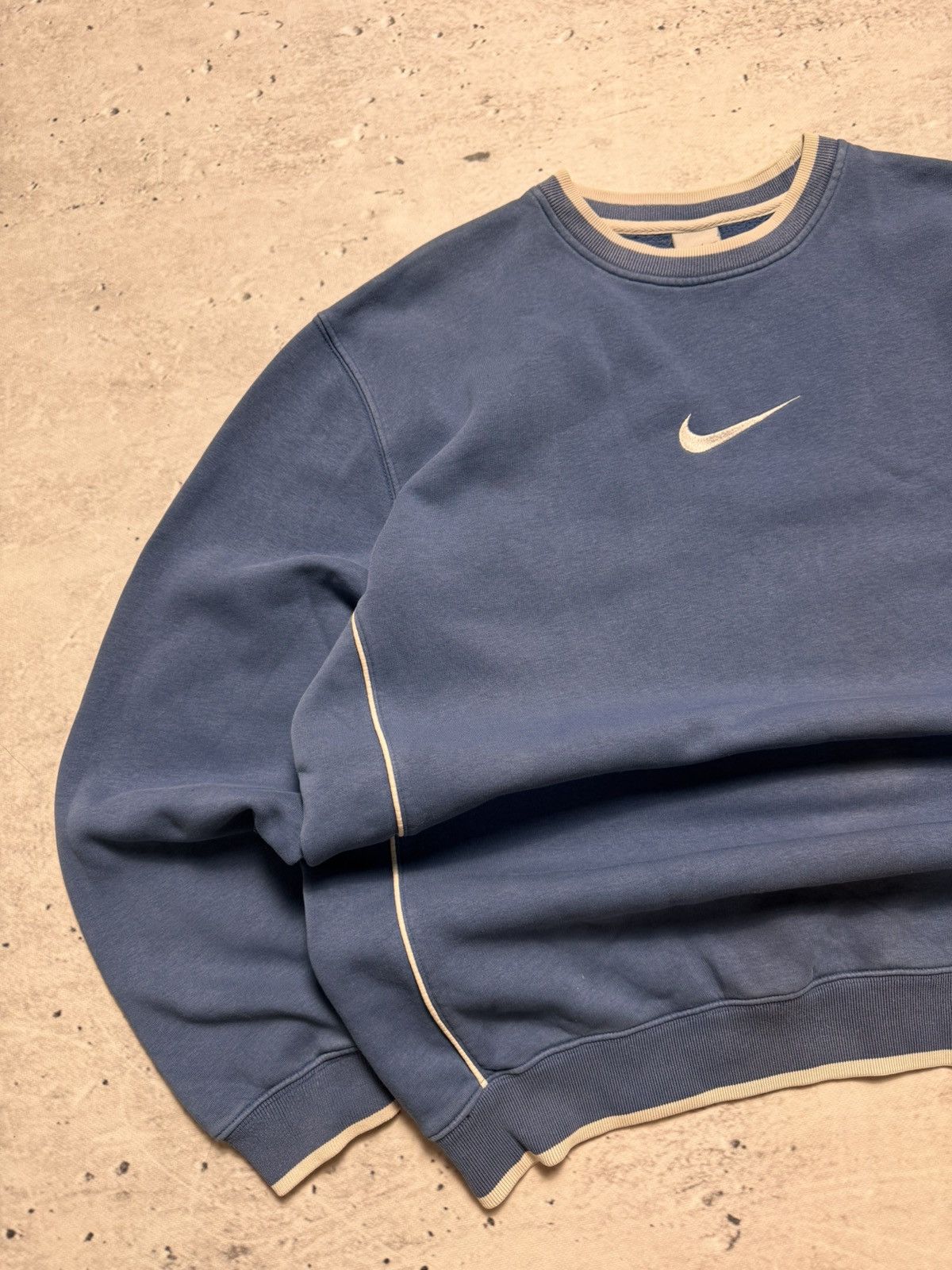 Nike × Vintage NIKE VINTAGE CENTER LOGO OVERSIZE BOXY SWEATSHIRT Size US XL / EU 56 / 4 - 2 Thumbnail