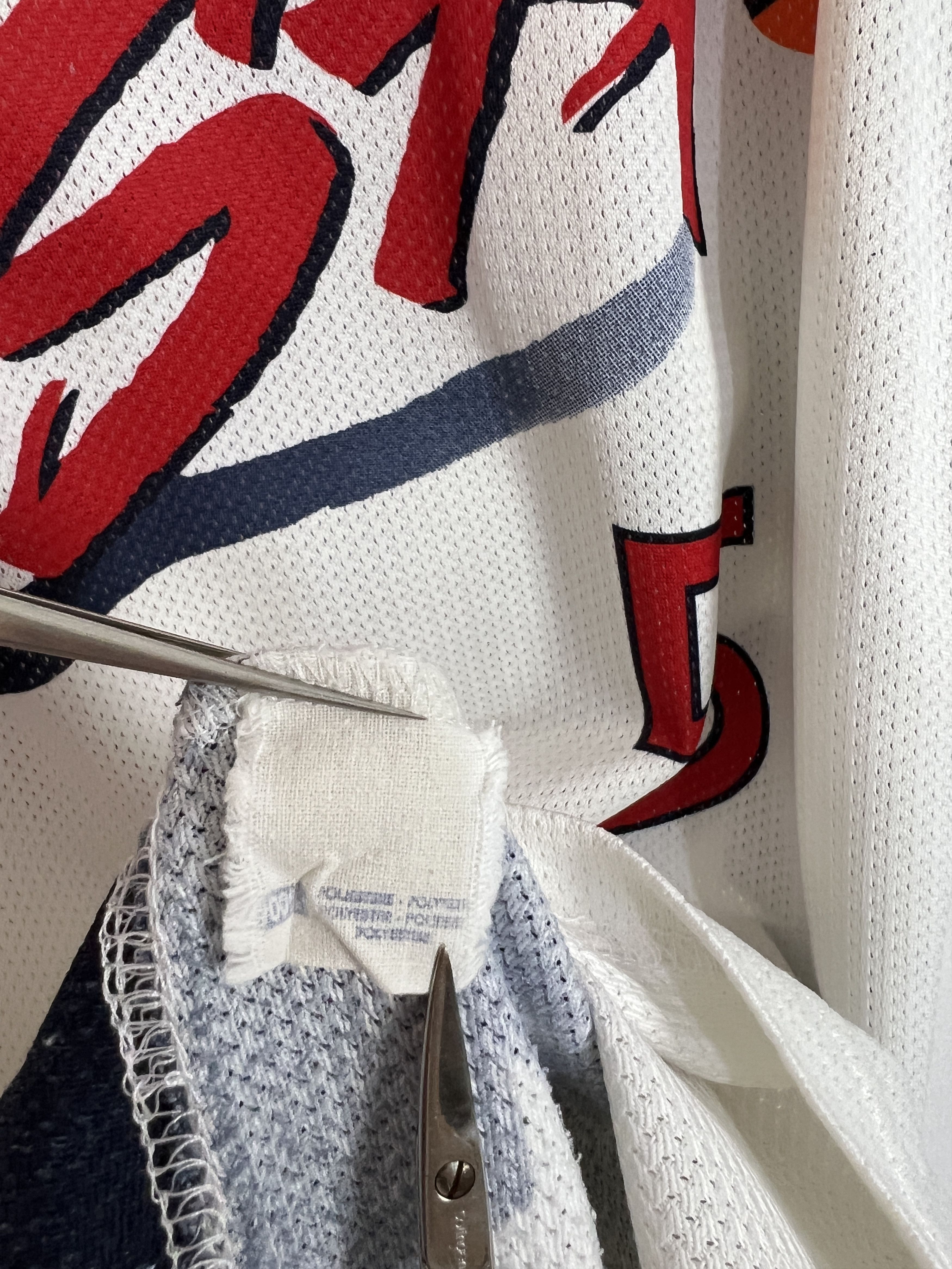 Champion Vintage 90's Champion USA Team #5 Hill White NBA Jersey Size US S / EU 44-46 / 1 - 10 Thumbnail