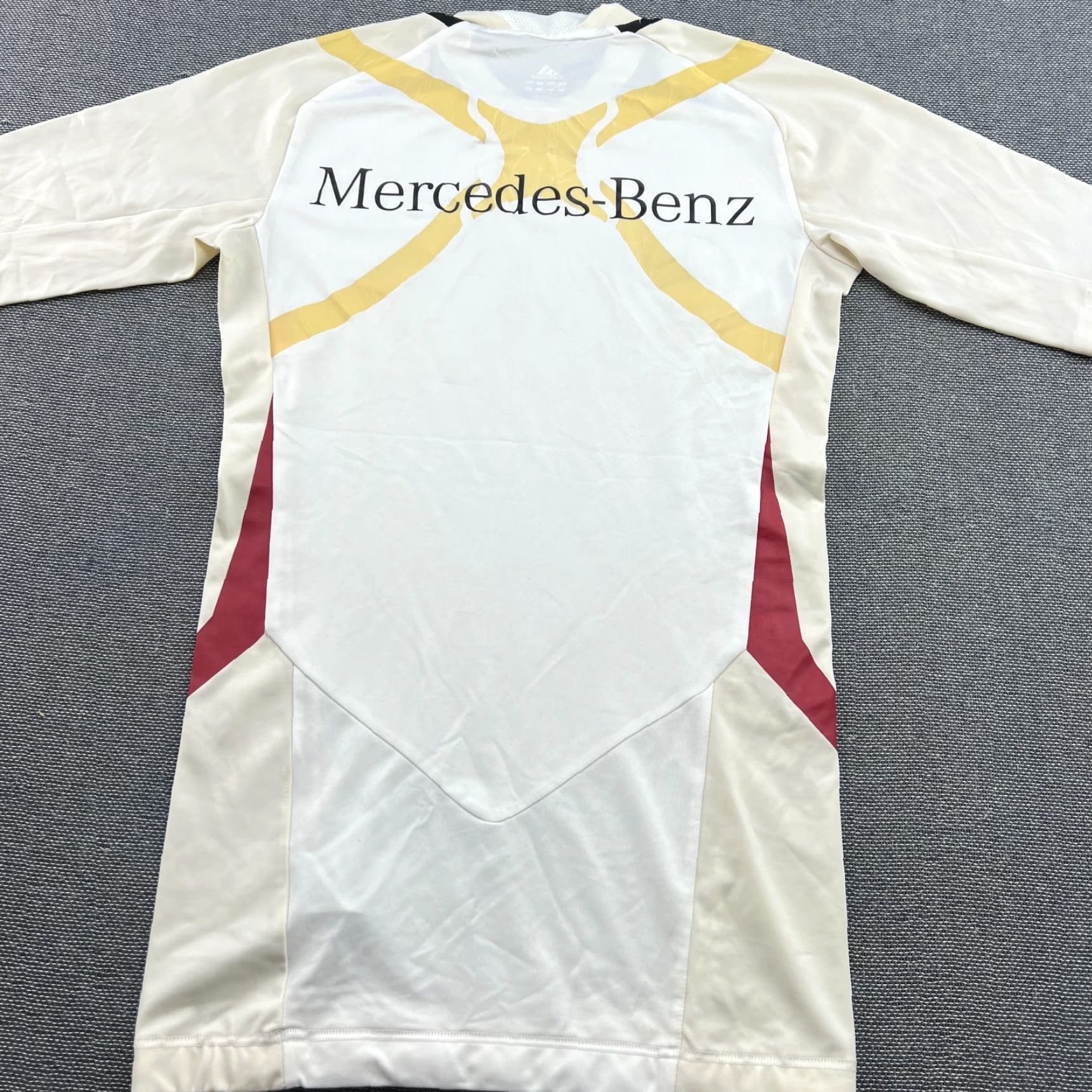 Adidas adidas Germany 2011 2012 Training Player Issue Football Jersey Size 5 Mercedes Techfit Men Short Sleeve White Polyester T-Shirt Sports Jersey Mens Size US S / EU 44-46 / 1 - 3 Thumbnail