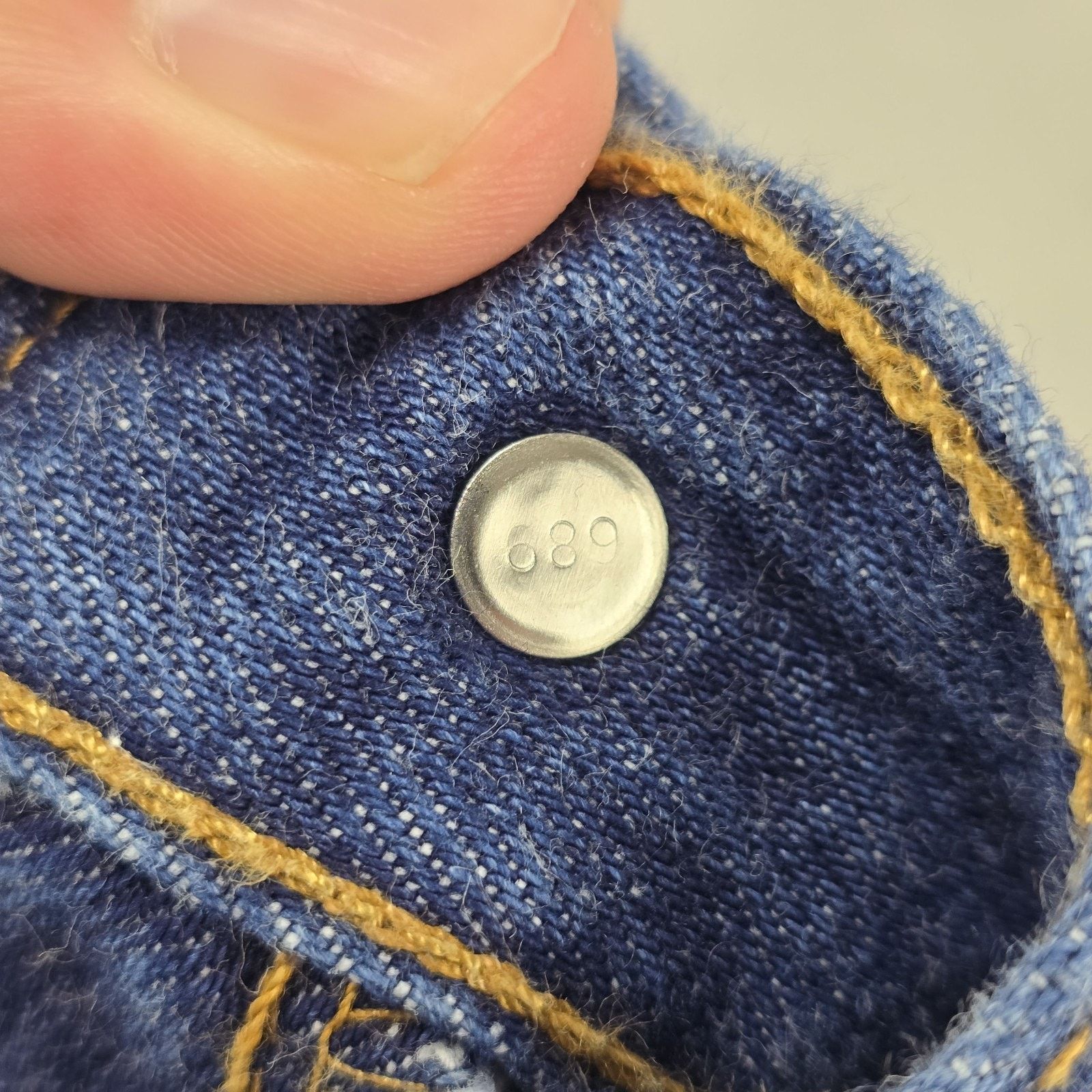 Levi's Vtg Levis 501 Jeans Men 29x32 (Fits 28x30) Button Fly Y2K Size US 28 / EU 44 - 8 Thumbnail