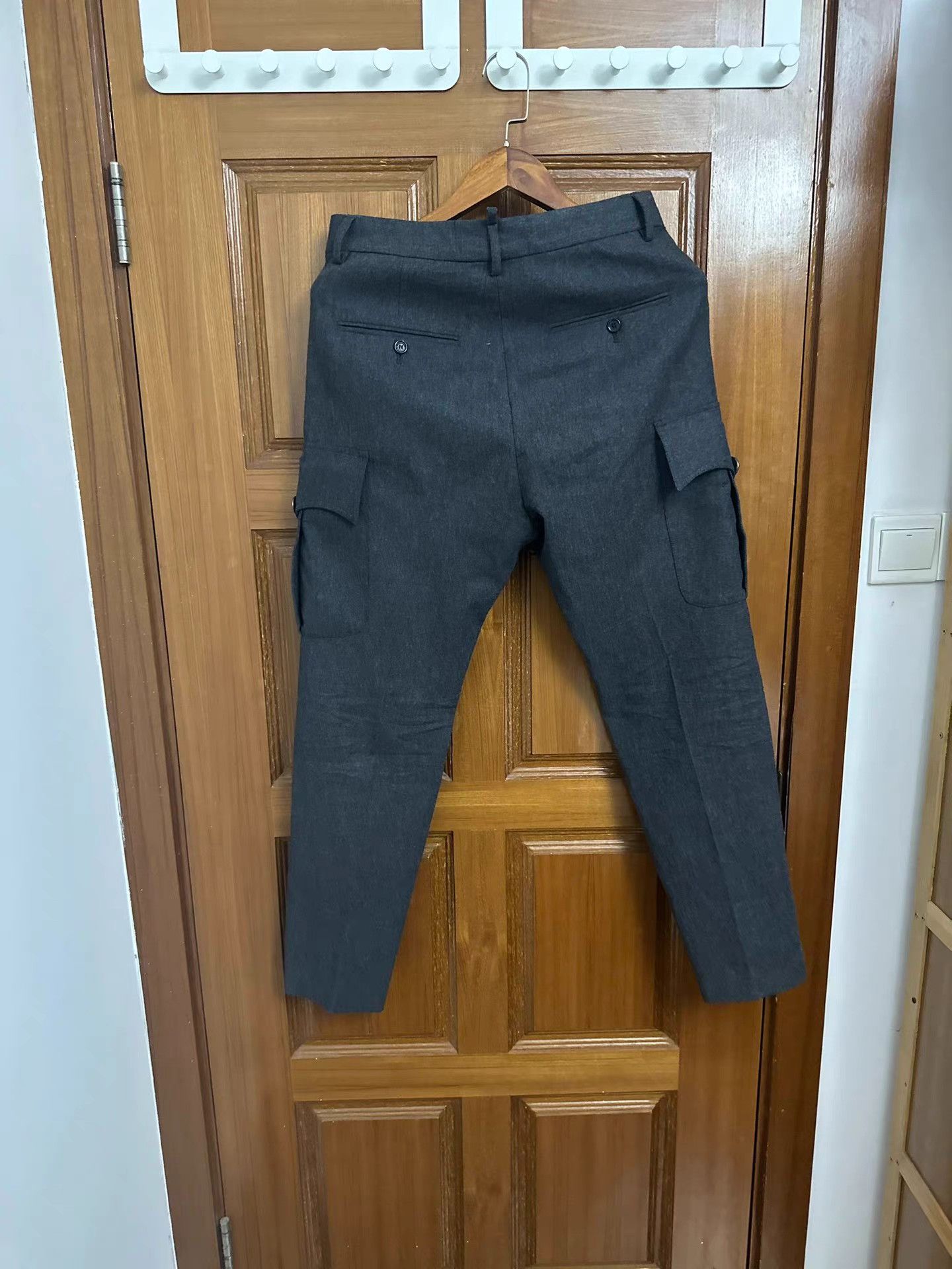 Dsquared2 Dsquared2 Men's Virgin Wool Trousers K18 Size US 32 / EU 48 - 2 Thumbnail