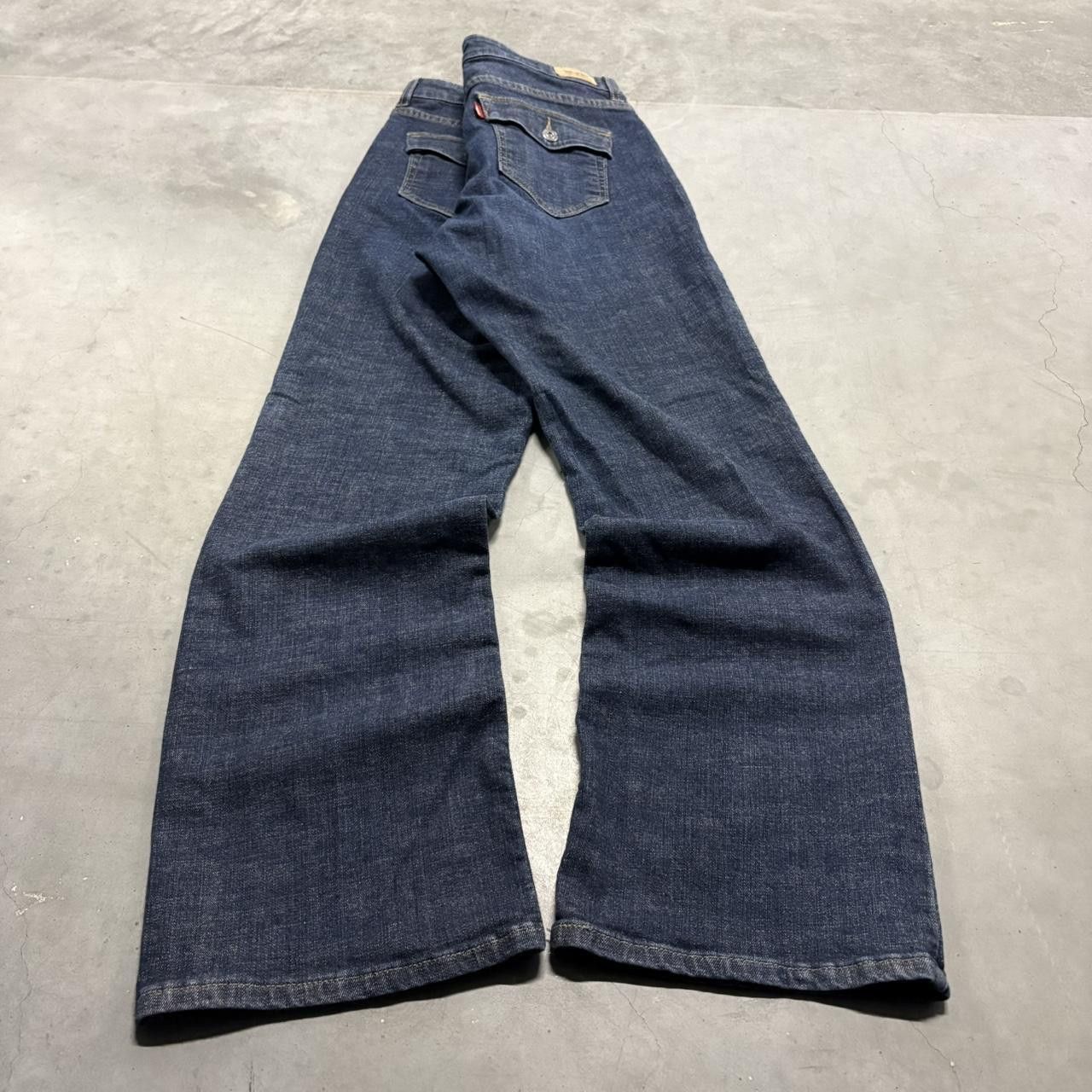 Vintage Vintage Y2K/2000s Baggy Wideleg Levis Bootcut Dark Blue Wash Denim Jeans! Size US 32 / EU 48 - 4 Thumbnail
