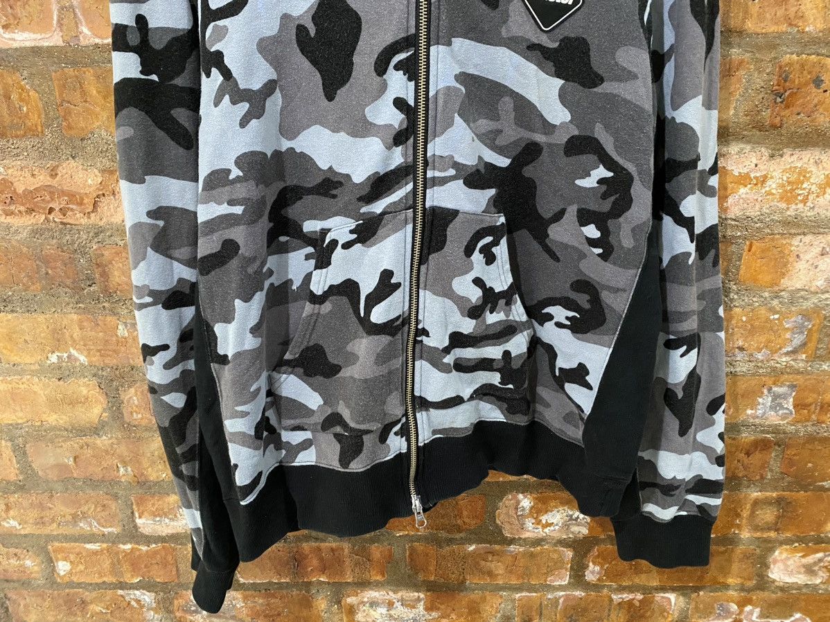 F.C.R.B × Japanese Brand × Sophnet. 2000s FCRD Sophet camo and start zippup hoodie Size US M / EU 48-50 / 2 - 4 Thumbnail