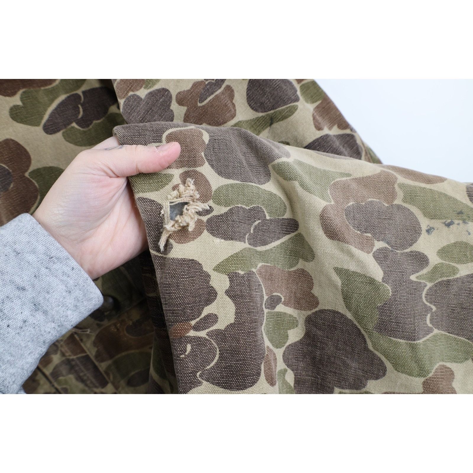 Carhartt Vintage 80s Carhartt Distressed Duck Camouflage Coveralls Size US XXL / EU 58 / 5 - 8 Thumbnail