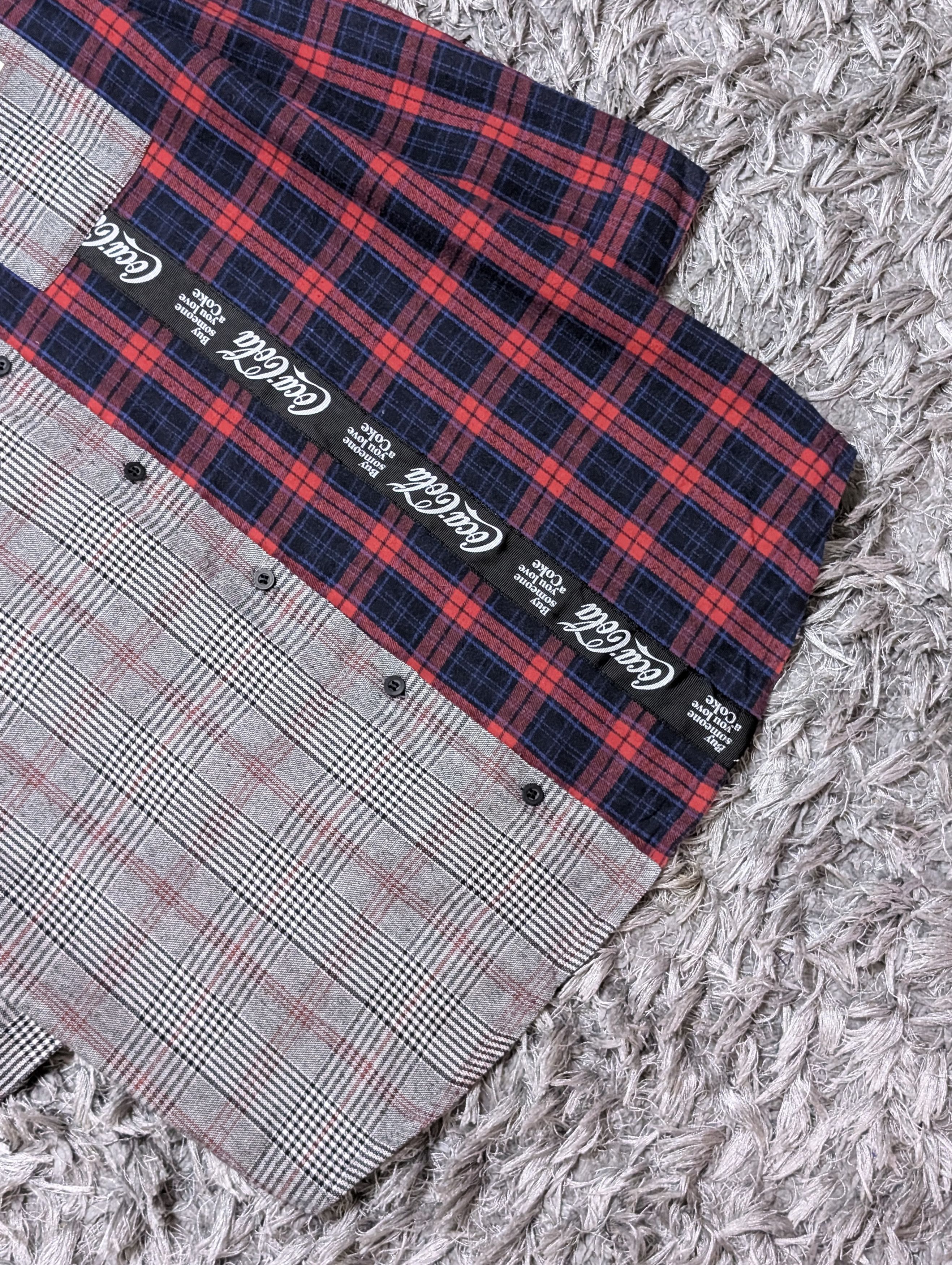 Coca Cola Vintage Pinklatte x Coca Cola Reconstruct Patchwork Shirt Size XS / US 0-2 / IT 36-38 - 3 Thumbnail