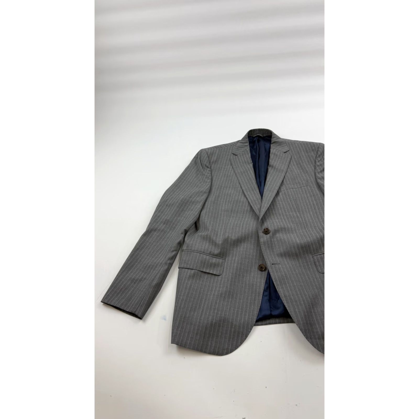 Jack Victor VINTAGE Jack Victor Blazer Mens 42R Gray Pinstripe Wool Two-Button Notch Lapel Ryan CT Jacket Suit Jacket Size 42R - 3 Thumbnail