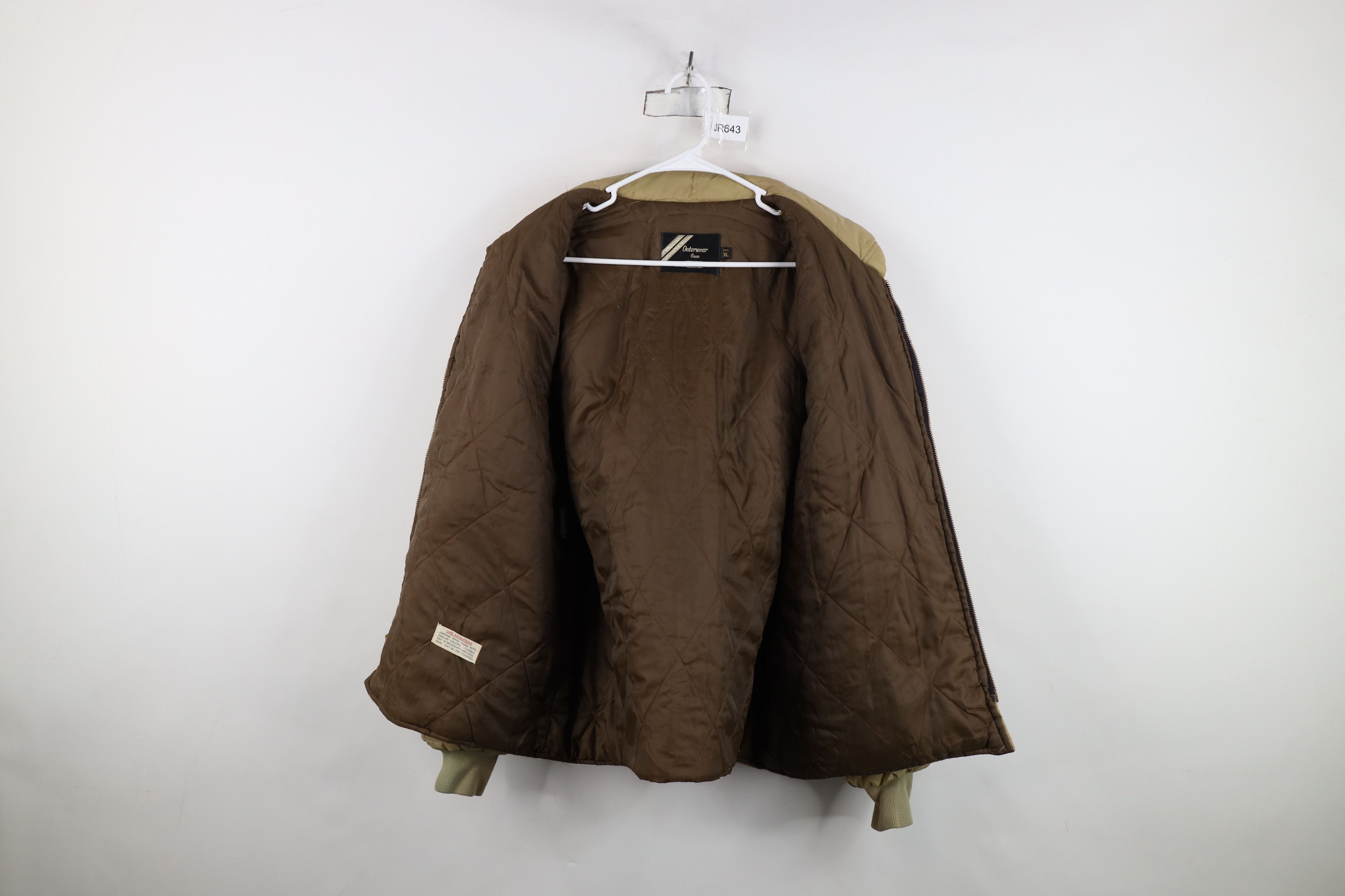 Vintage Vintage 70s Streetwear Insulated Puffer Jacket Coat Beige Size US XL / EU 56 / 4 - 8 Thumbnail
