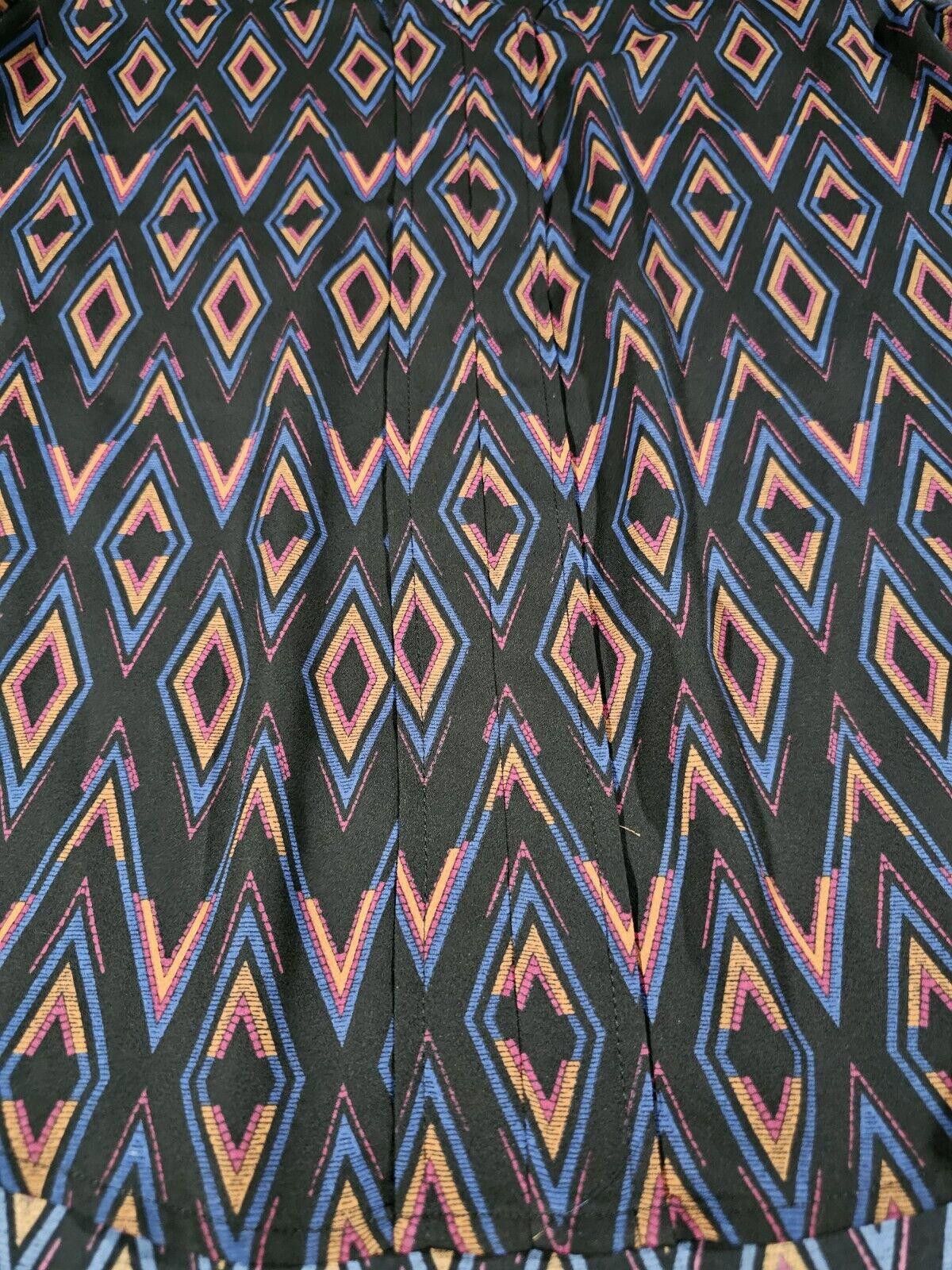 Designer Allison Joy geometric diamonds Medium vneck made in USA Size M / US 6-8 / IT 42-44 - 2 Thumbnail