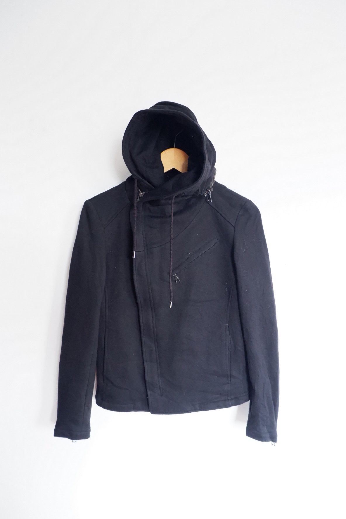 Katharine Hamnett London 2000s Katharine Hamnett London Asymetric Hoodie Jacket Size US S / EU 44-46 / 1 - 1 Thumbnail