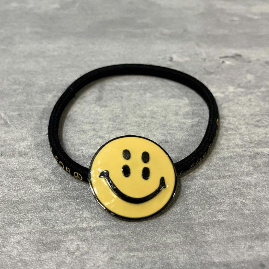 Kapital smiley hair tie