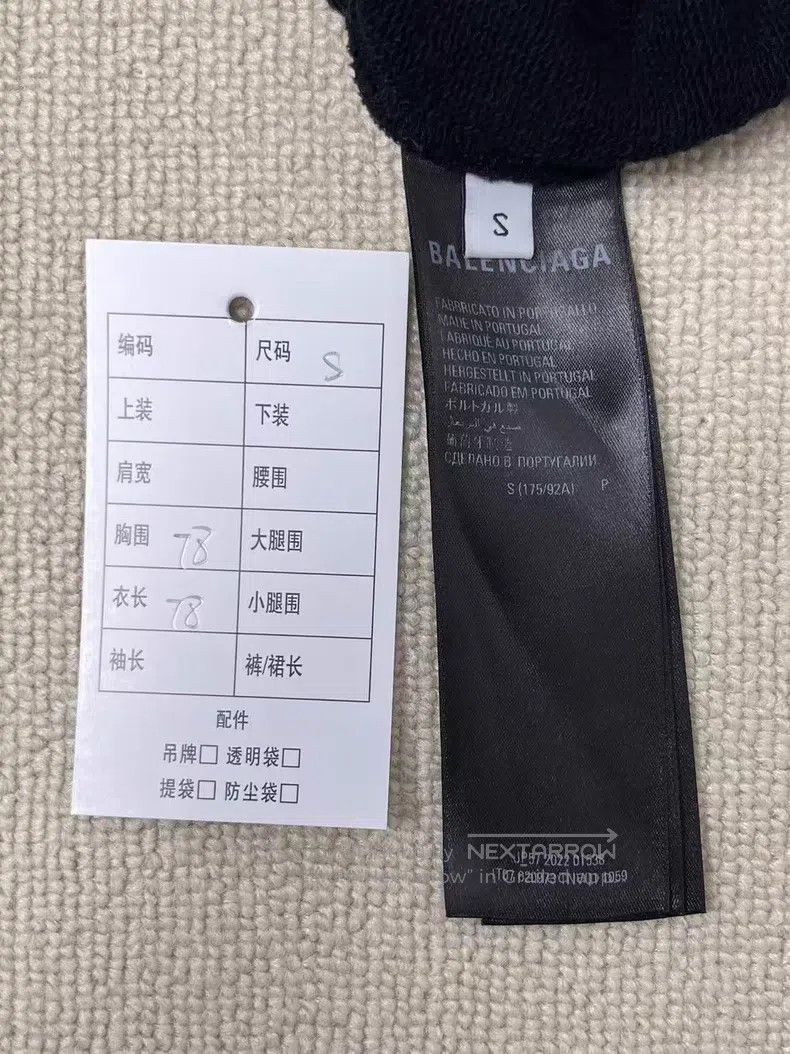 Balenciaga Balenciaga Letter Logo Printed Hooded Long Sleeve Sweatshi Size S / US 4 / IT 40 - 5 Thumbnail