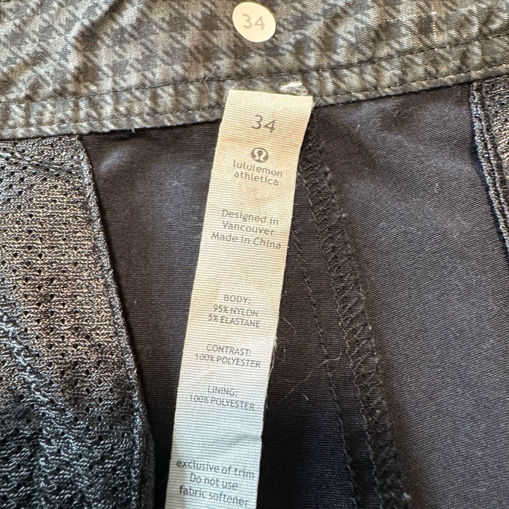 Lululemon Lululemon Athletica Men’s Shorts Black Waist 34 Inseam 10” CA 35801 RN 106259 Men Shorts 34 Black Beach Performance 10 Inseam Mens Size US 34 / EU 50 - 6 Thumbnail