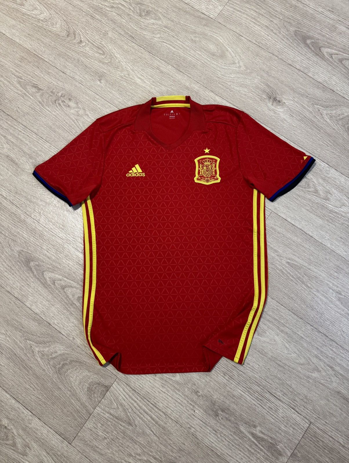 Adidas 🔷Adidas Spain Euro 2016/17 Home Soccer jersey🔷 Size US M / EU 48-50 / 2 - 1 Thumbnail
