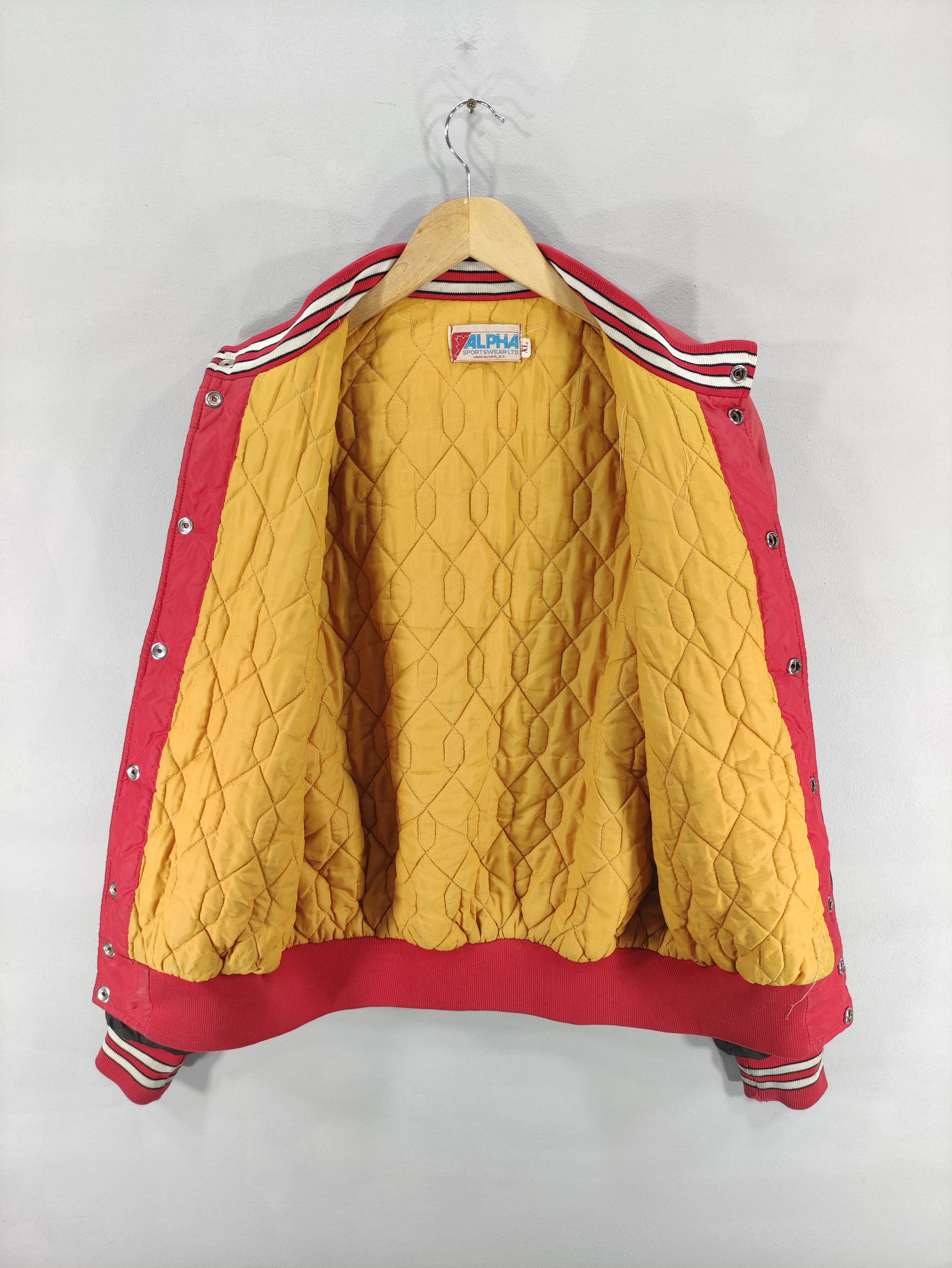 Vintage Vintage Alpha Varsity Jacket Snap Button Size US L / EU 52-54 / 3 - 9 Thumbnail