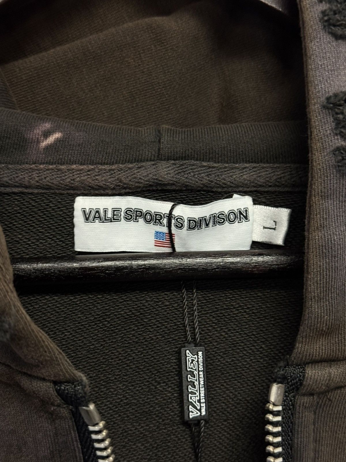 Vale Vale Valley Blacl Hoodie Zip Up Fade Distressed Size L Size US L / EU 52-54 / 3 - 9 Thumbnail
