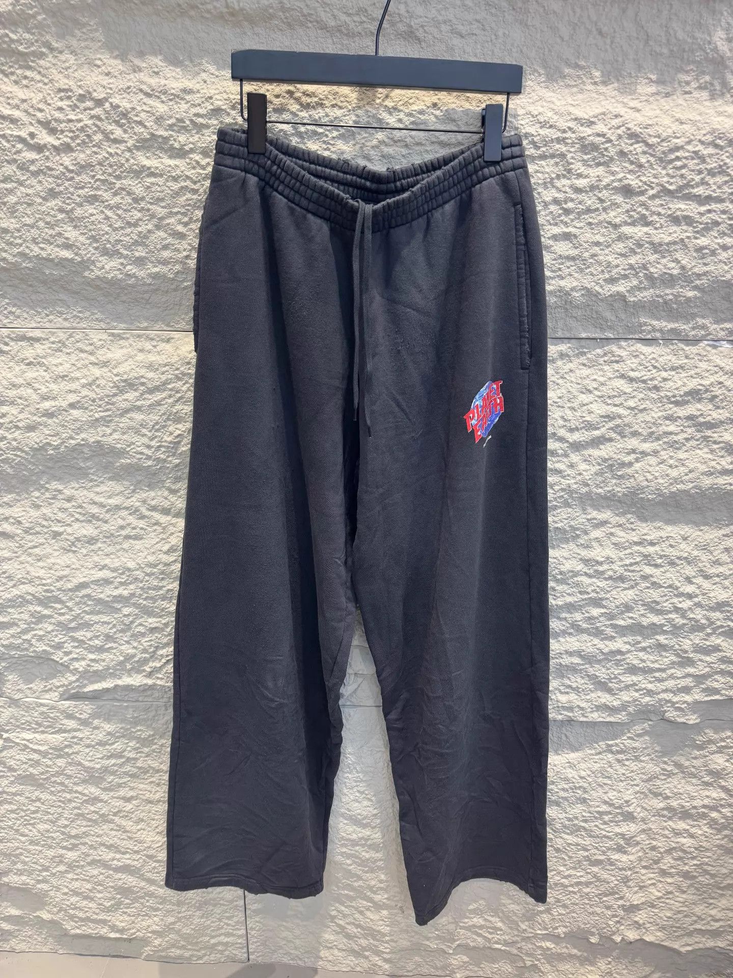 Balenciaga Balenciaga Planet Earth Print Black Loose Pants XS Size US 27 - 1 Thumbnail