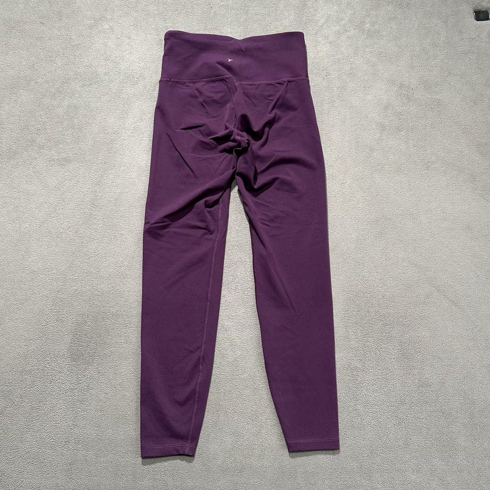 Old Navy Old Navy Leggings Womens Small Purple Go Dry Yoga Ankle Stretch EUC Size 28" / US 6 / IT 42 - 2 Thumbnail