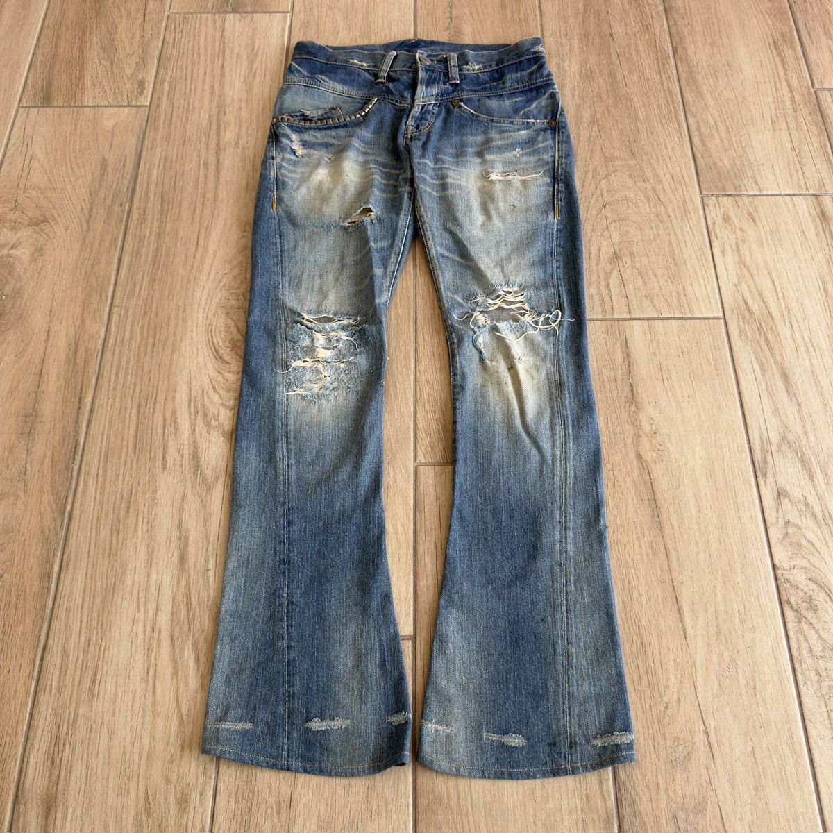 Hysteric Glamour 2000s Washed Light Blue Studded Distressed Flare Denim Jeans Size US 31 - 1 Thumbnail