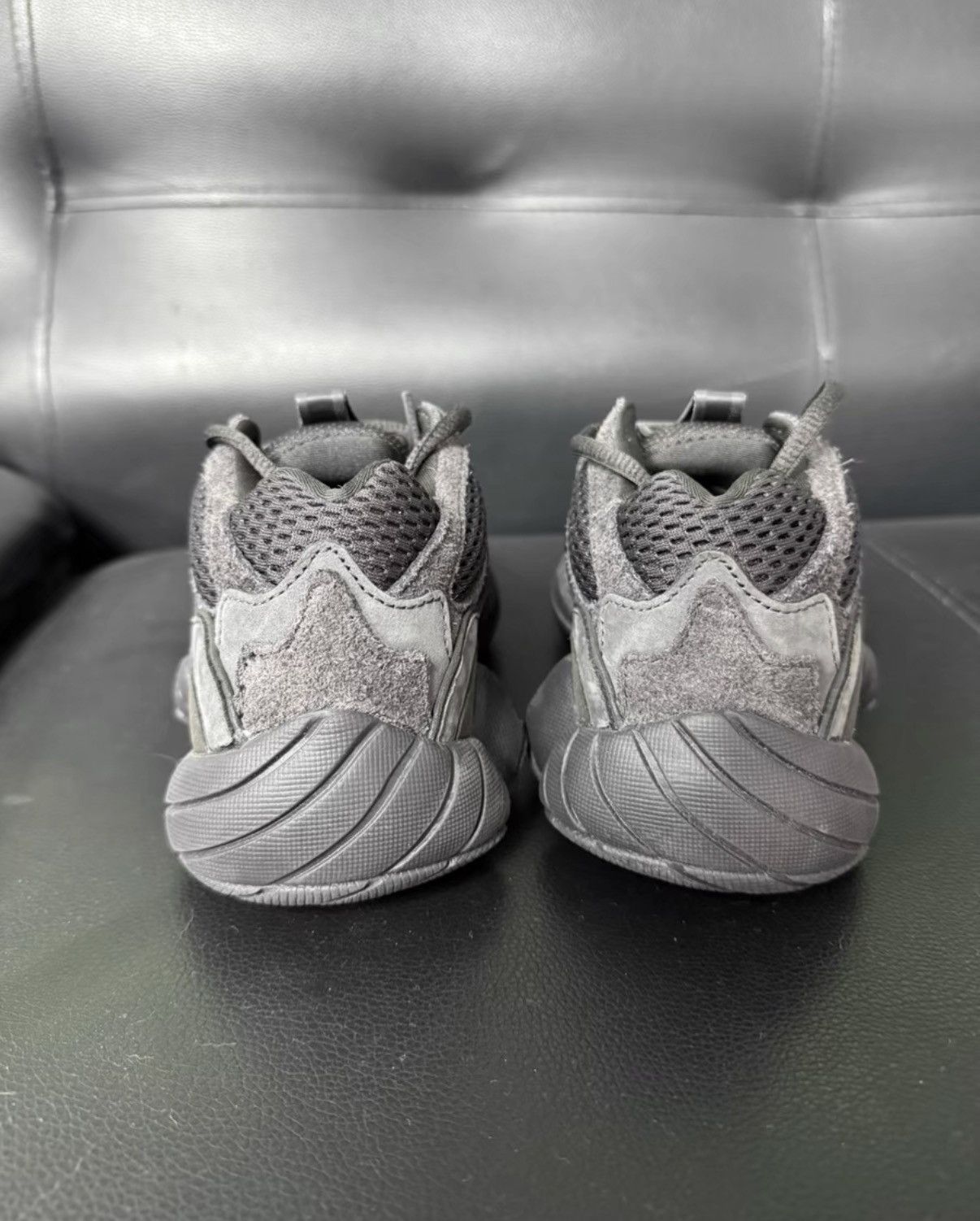 Adidas Adidas Yeezy 500 Utility Black F36640-2020 K37 Size US 7 / IT 37 - 5 Thumbnail