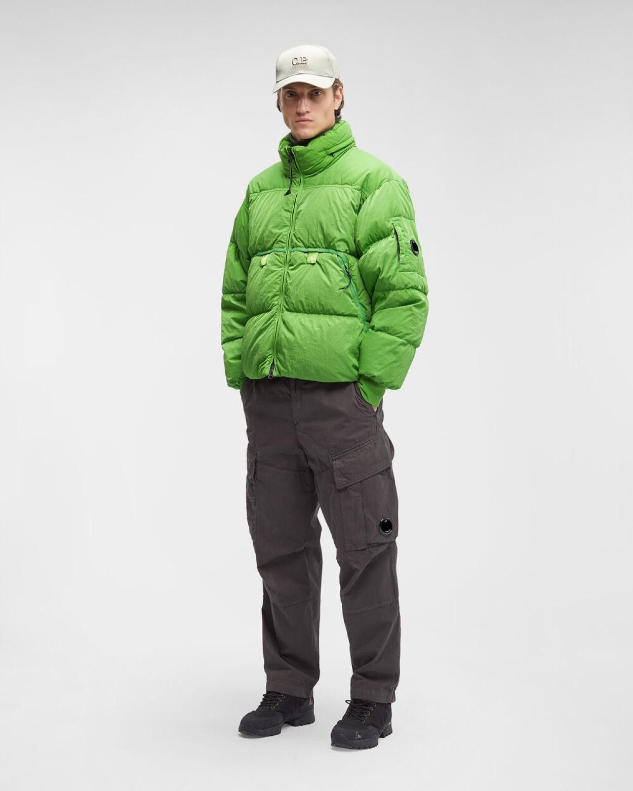 C.P. Company o1y1224 Zip Hooded Jacket in Green Size US M / EU 48-50 / 2 - 7 Thumbnail