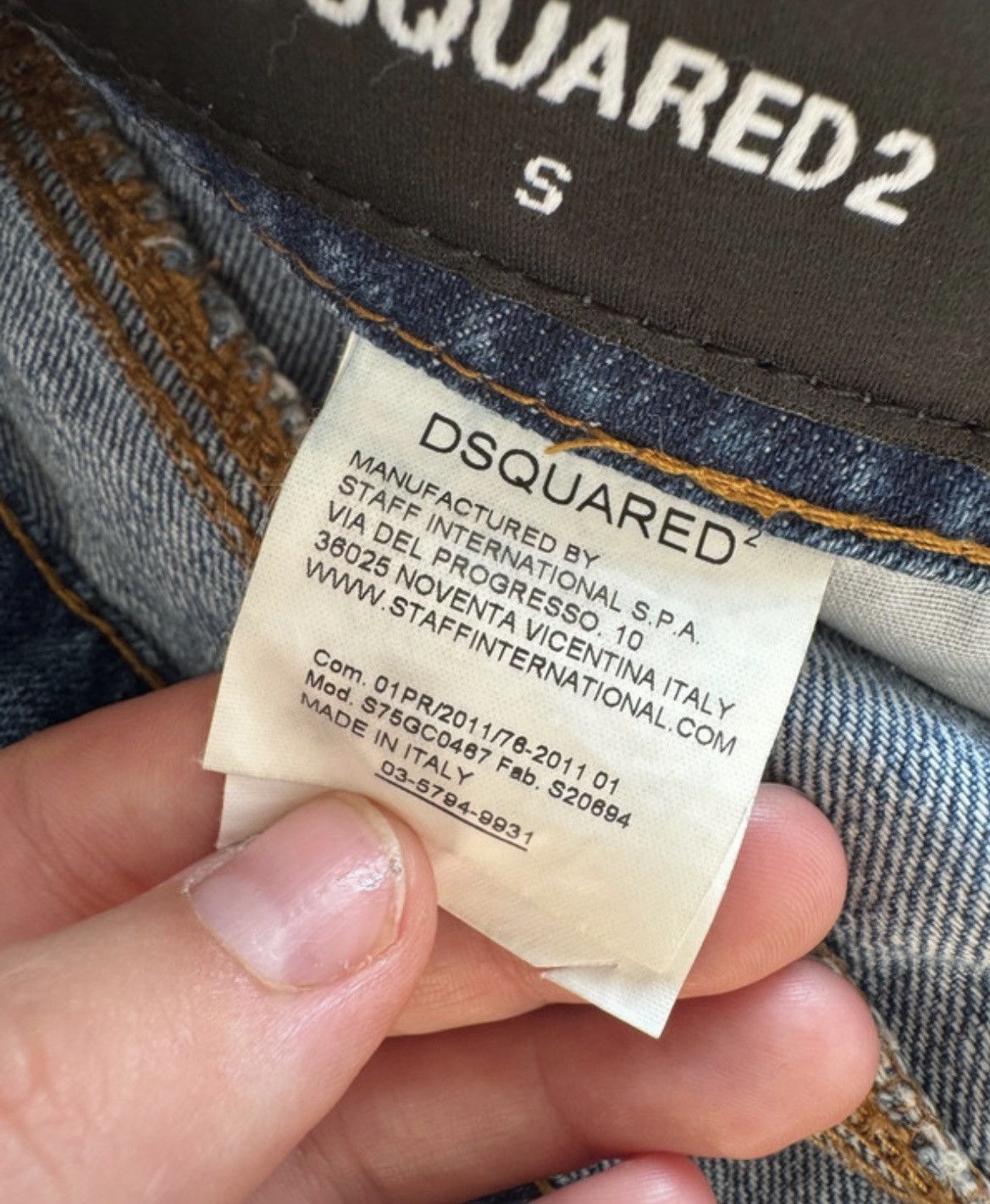 Dsquared2 Dsquared2 Women’s Denim Shorts Size s/Distressed Look/ Size 25" / US 0 / IT 36 - 14 Thumbnail