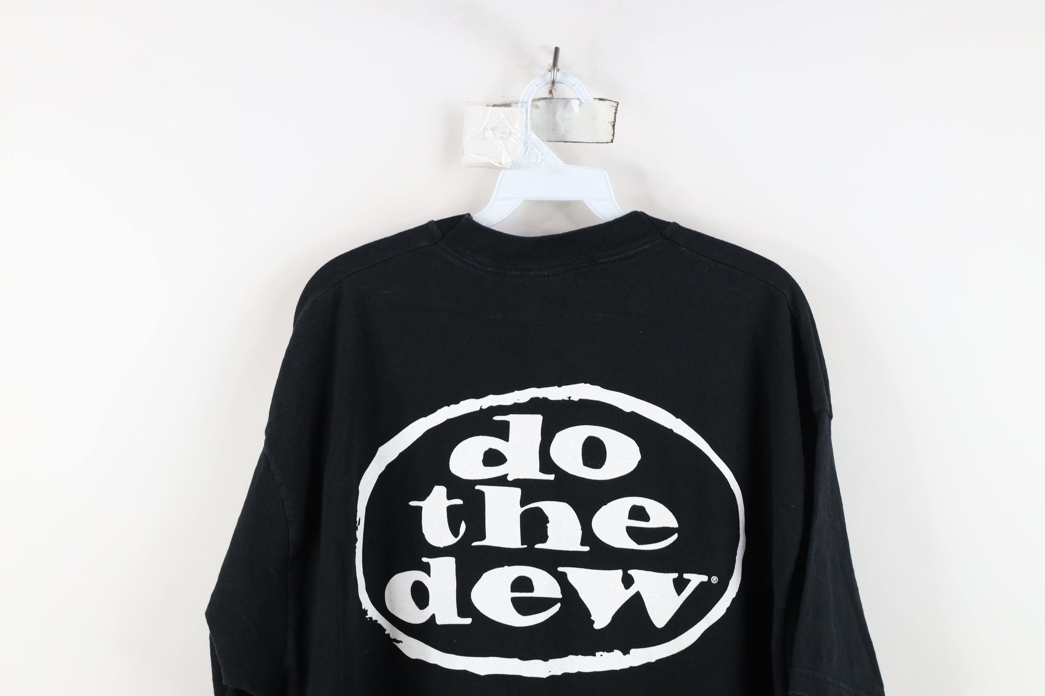 Vintage Vintage 90s Mountain Dew Spell Out Do the Dew T-Shirt Black Size US XXL / EU 58 / 5 - 13 Thumbnail