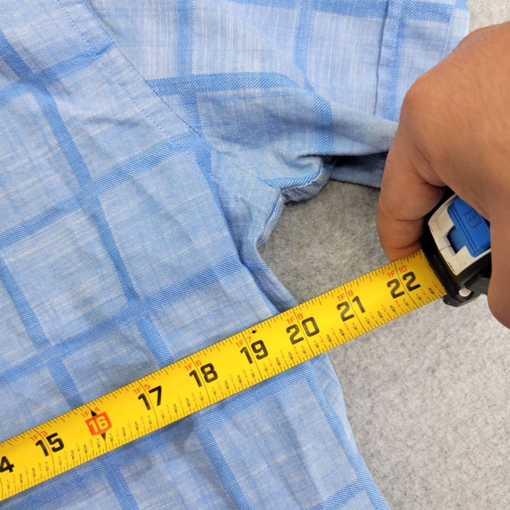 Izod Izod Saltwater Shirt Mens XL Light Blue Plaid Short Sleeve Button 45SW82464 Size US XL / EU 56 / 4 - 7 Thumbnail