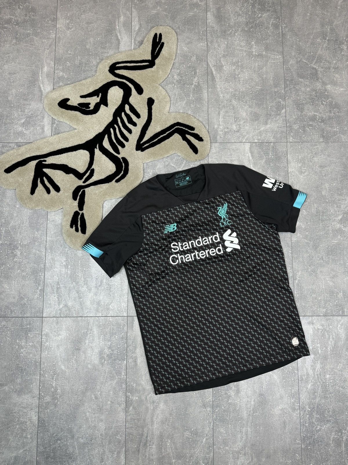 New Balance Mens Vintage New Balance Liverpool FC T-shirt soccer jersey Size US L / EU 52-54 / 3 - 1 Thumbnail
