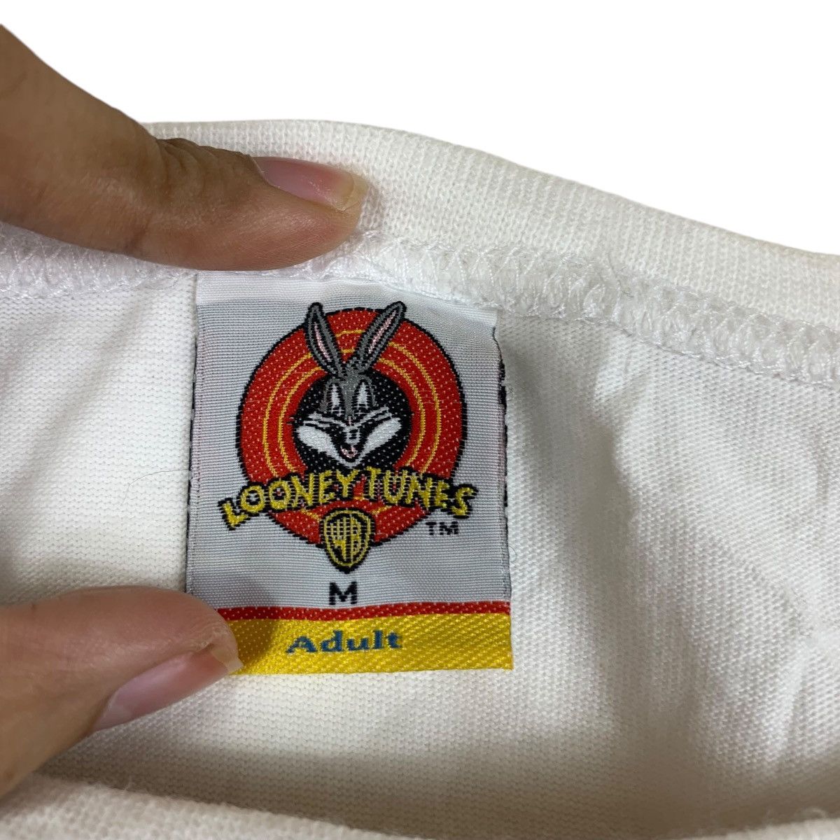 Vintage Vintage 2004 LOONEY TUNES TWEETY BIRD Glitter Tee Shirt Top Size M / US 6-8 / IT 42-44 - 6 Thumbnail
