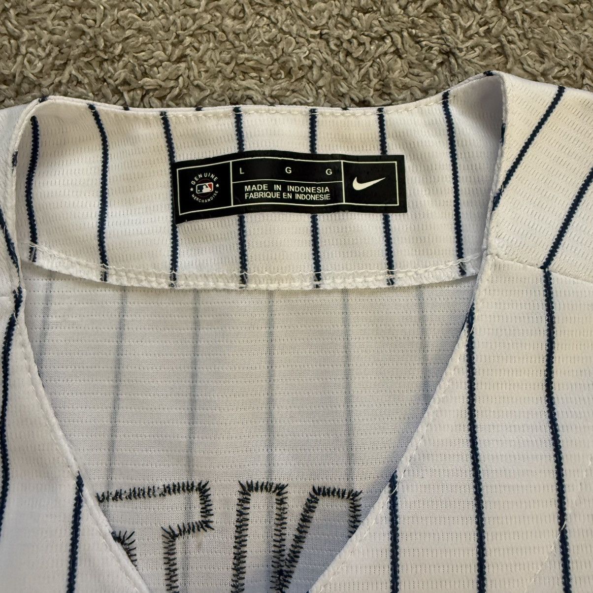 Nike 🔴New York Yankees Jersey Size Large Baseball Pin Stripes Size US L / EU 52-54 / 3 - 4 Thumbnail