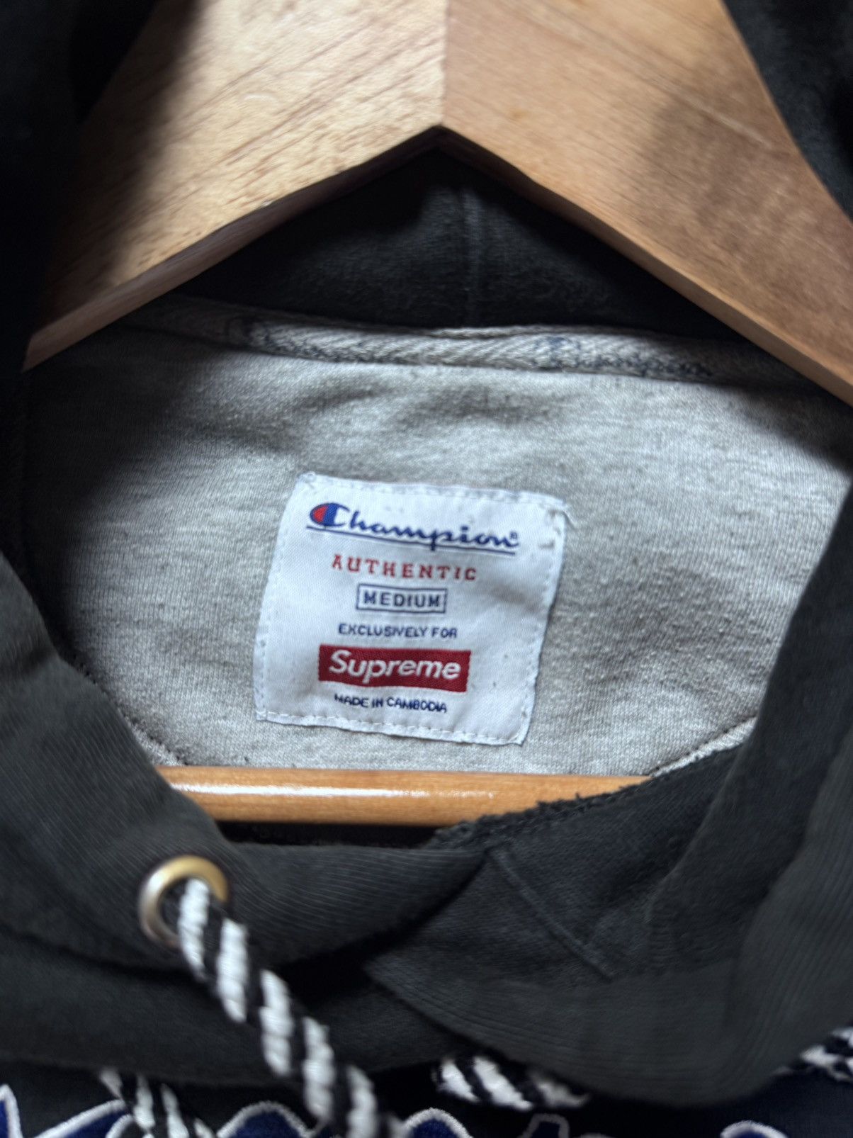 Champion × Supreme Supreme x champion hoodie Size US M / EU 48-50 / 2 - 5 Thumbnail