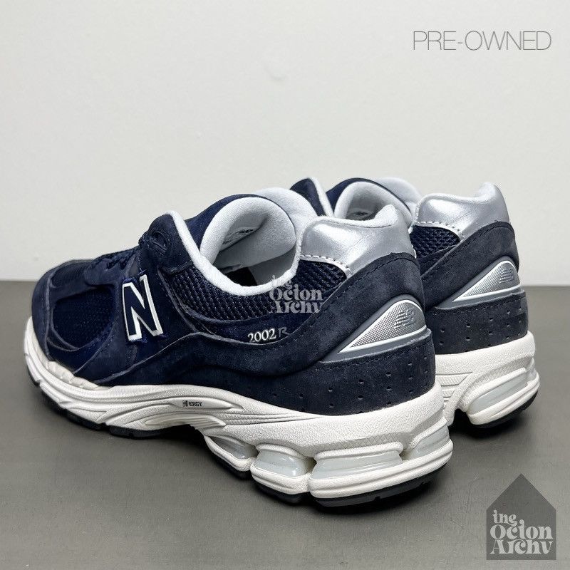 New Balance New Balance 2002 'Pigment' ML2002RD Pre-Owned Size US 8.5 / EU 41-42 - 2 Thumbnail