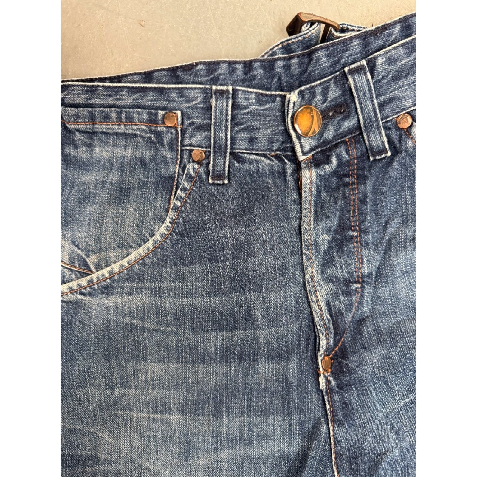 Levi's VINTAGE Levi’s Engineered Jeans - Blue - W30 L29 - 90s Twisted, Medium Faded, Button, 5-Pocket, Cotton, Regular, Men Size US 30 / EU 46 - 2 Thumbnail