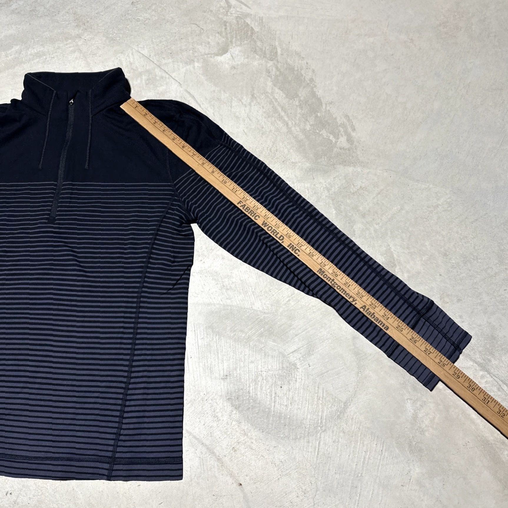 Lululemon Lululemon Sweat Session 1/2 Zip Men’s M Black Gray Ombré Stripes Performance Shirt Sweatshirt Size US M / EU 48-50 / 2 - 6 Thumbnail
