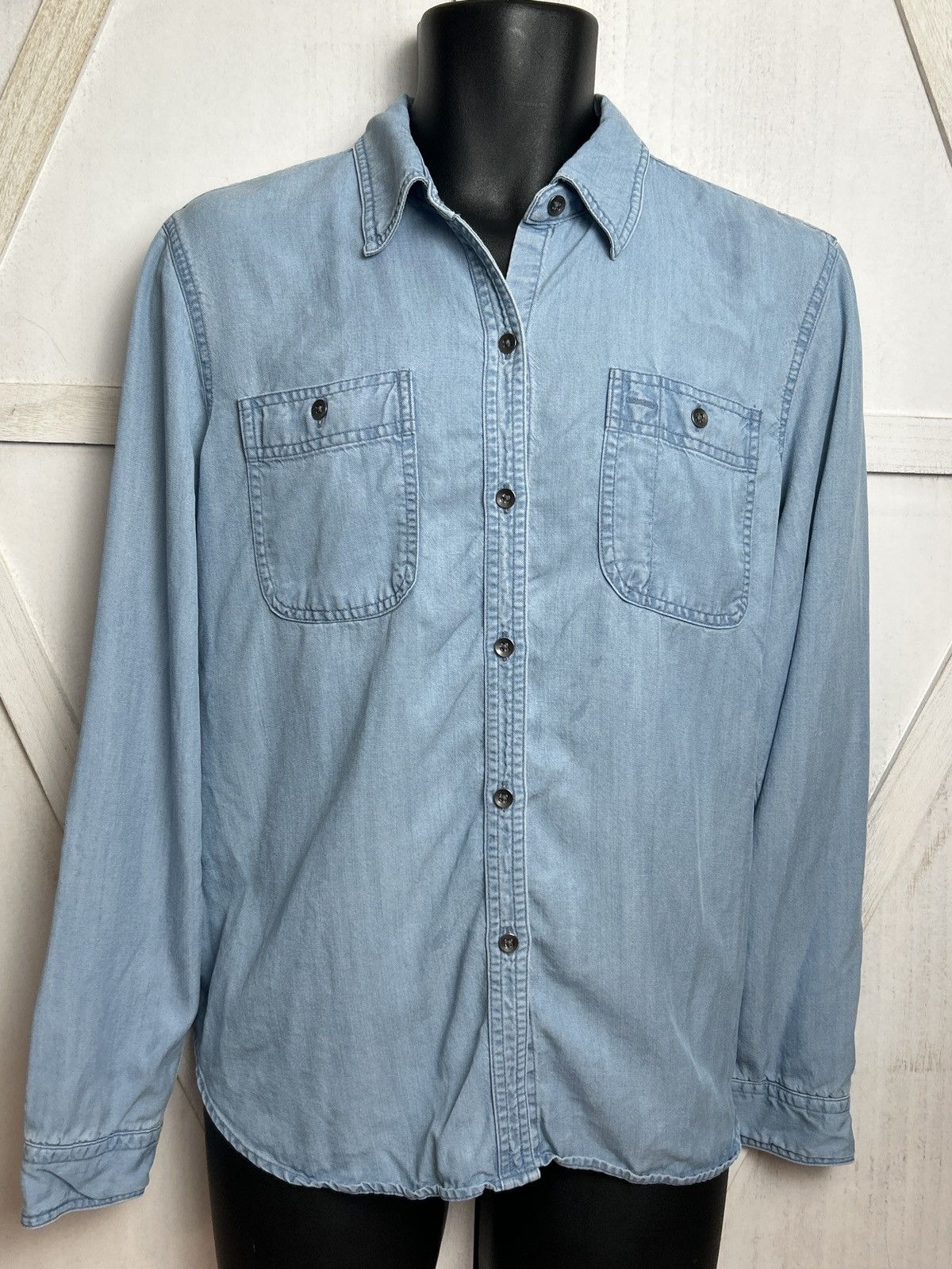 Chaps Chaps Denim Shirt Women’s Petite XL Blue Long Sleeve Button Size XL / US 12-14 / IT 48-50 - 1 Thumbnail