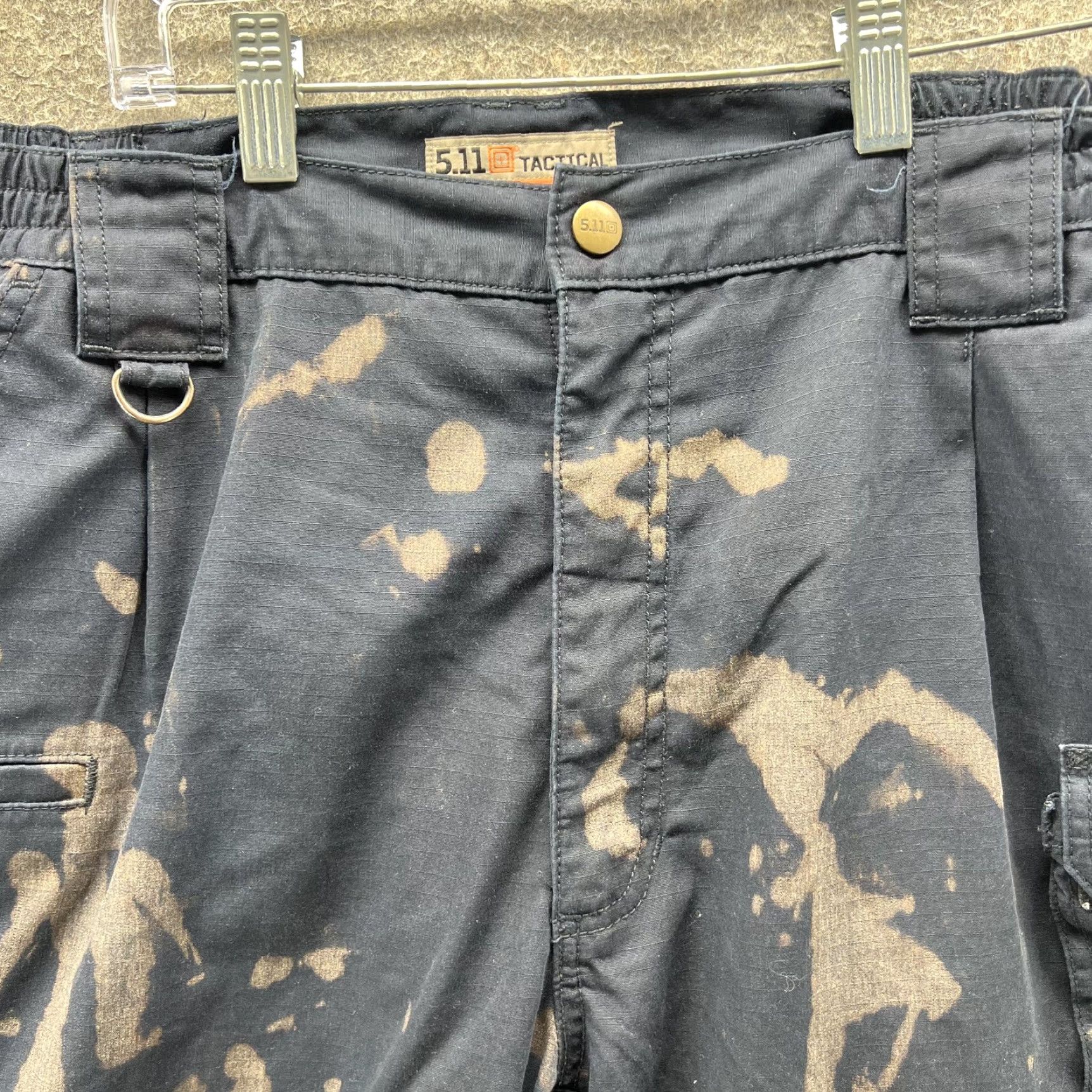 Vintage 5.11 Tactical Pants Mens 36x30 Black Cargo Ripstop Workwear Bleach Stained Size US 36 / EU 52 - 6 Thumbnail