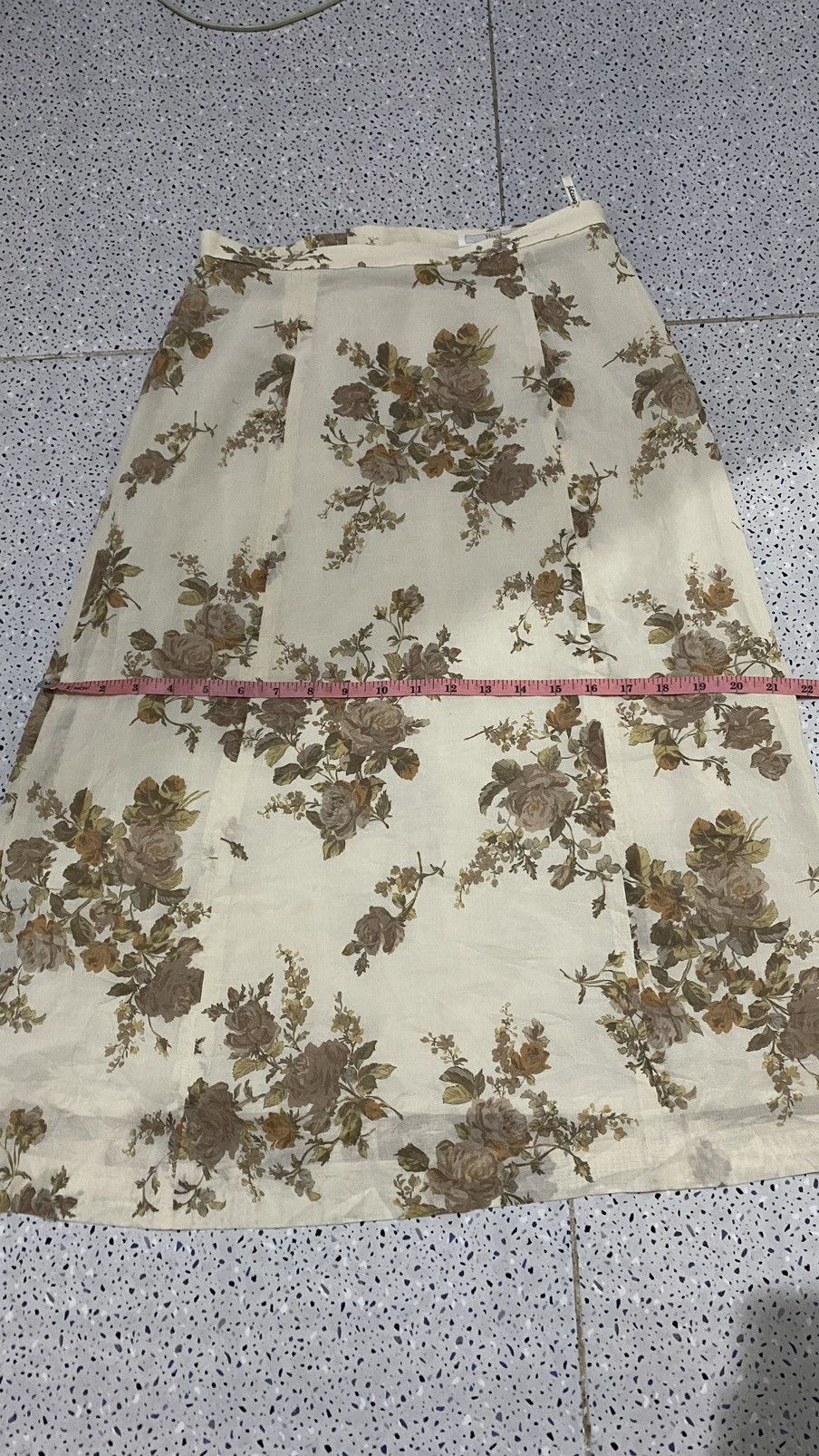 Burberry × Designer × Vintage Burberry’s Floral Skirt Size 28" / US 6 / IT 42 - 13 Thumbnail
