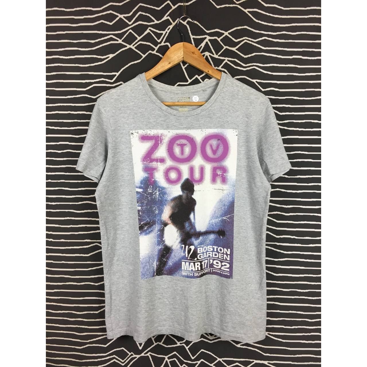 Band Tees × Uniqlo Uniqlo U2 Rock Band Zoo TV Tour Boston Garden Tee Size US M / EU 48-50 / 2 - 1 Thumbnail