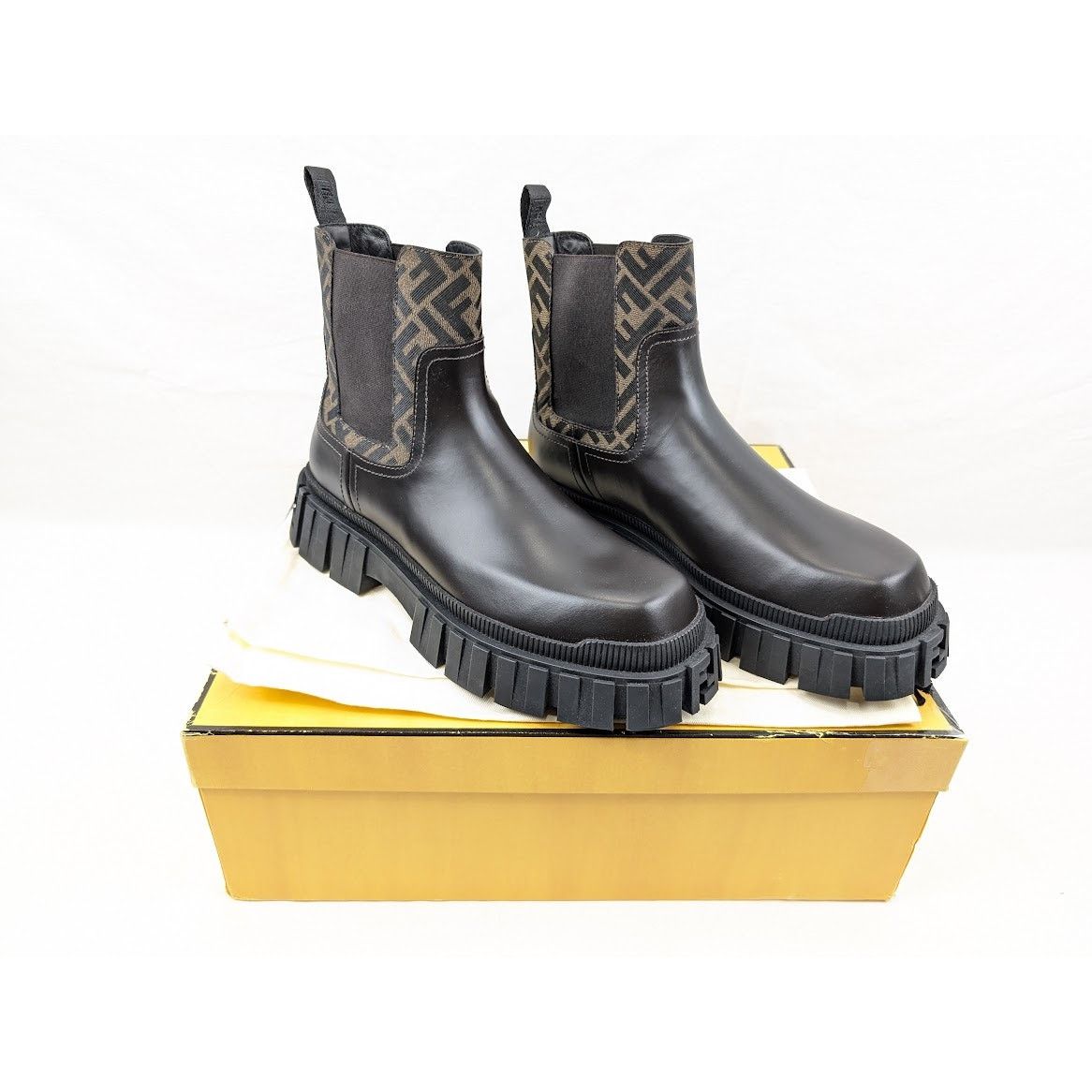 Fendi o1rshd1 Men's Fabric Calf Leather Boots in Black/Dark Brown Size US 11 / EU 44 - 21 Thumbnail