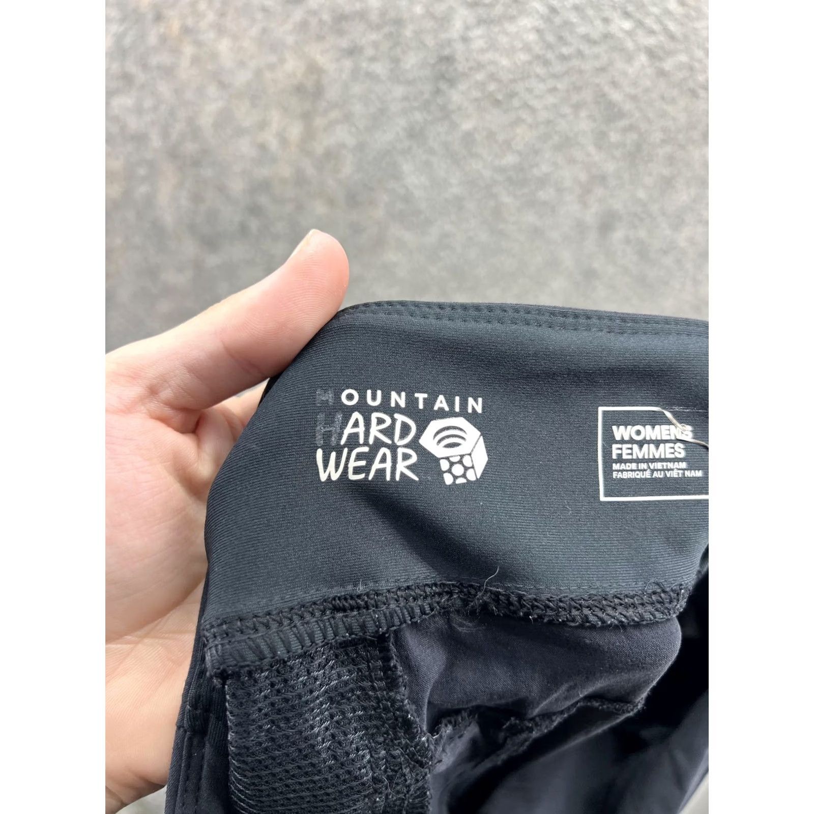 Mountain Hardwear Mountain Hardwear Pants Womens L Black Ankle Hiking Zip Pocket Stretch Size 36" / US 14 / IT 50 - 5 Thumbnail
