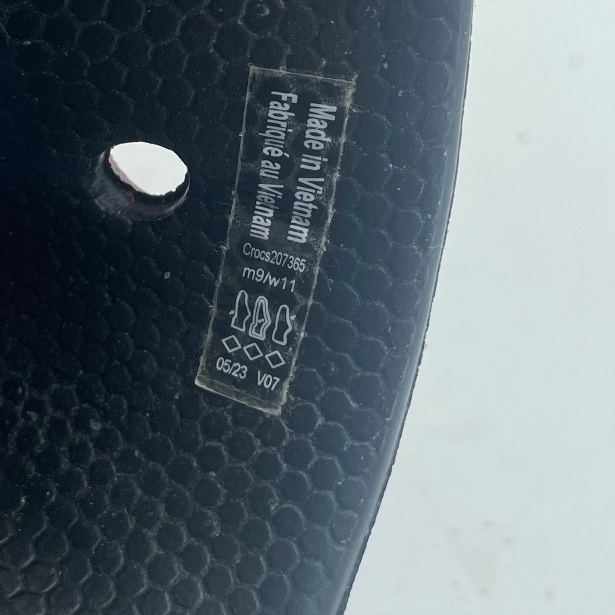 Crocs Crocs Disney Parks Minnie Mouse Slides Sandals Black Womens Size US 11 / IT 41 - 8 Thumbnail