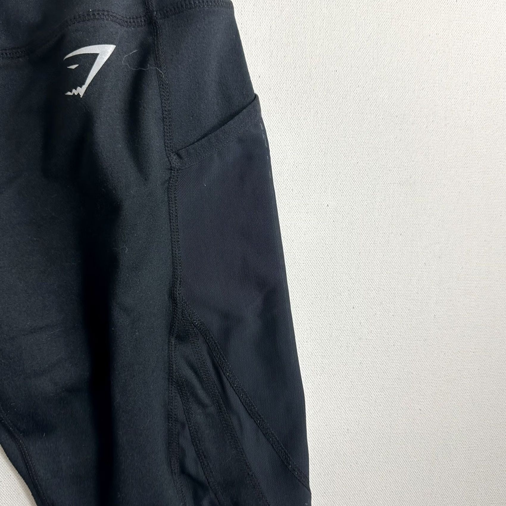 Gymshark VINTAGE? No. Gymshark Energy Seamless High Waisted Leggings Black Size Small Full Length Gym Size 28" / US 6 / IT 42 - 5 Thumbnail